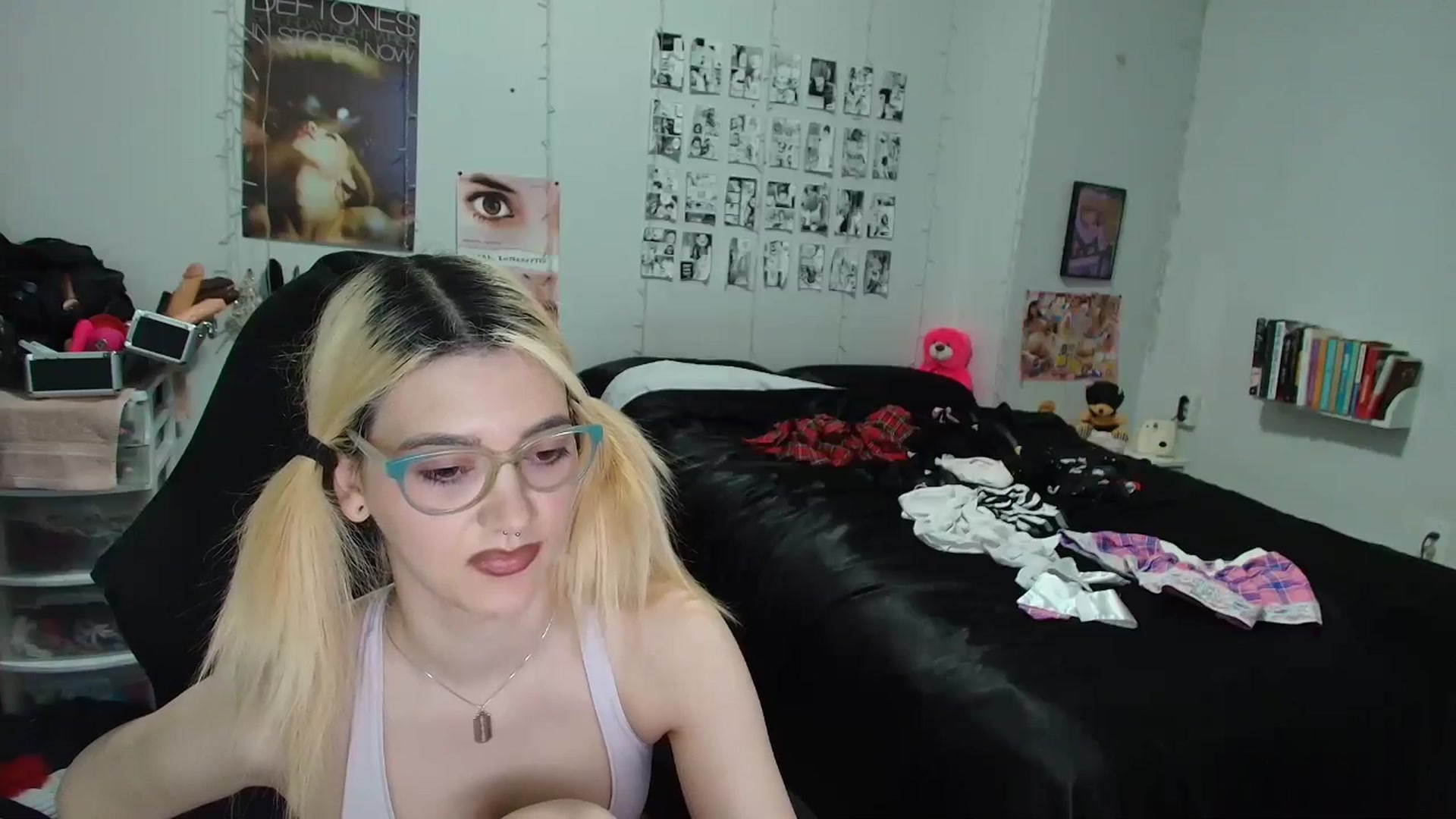 Gallery image thumbnail from AnnaTame's myfreecams stream on, 03/22/2026, 06:36 image 3 of 20