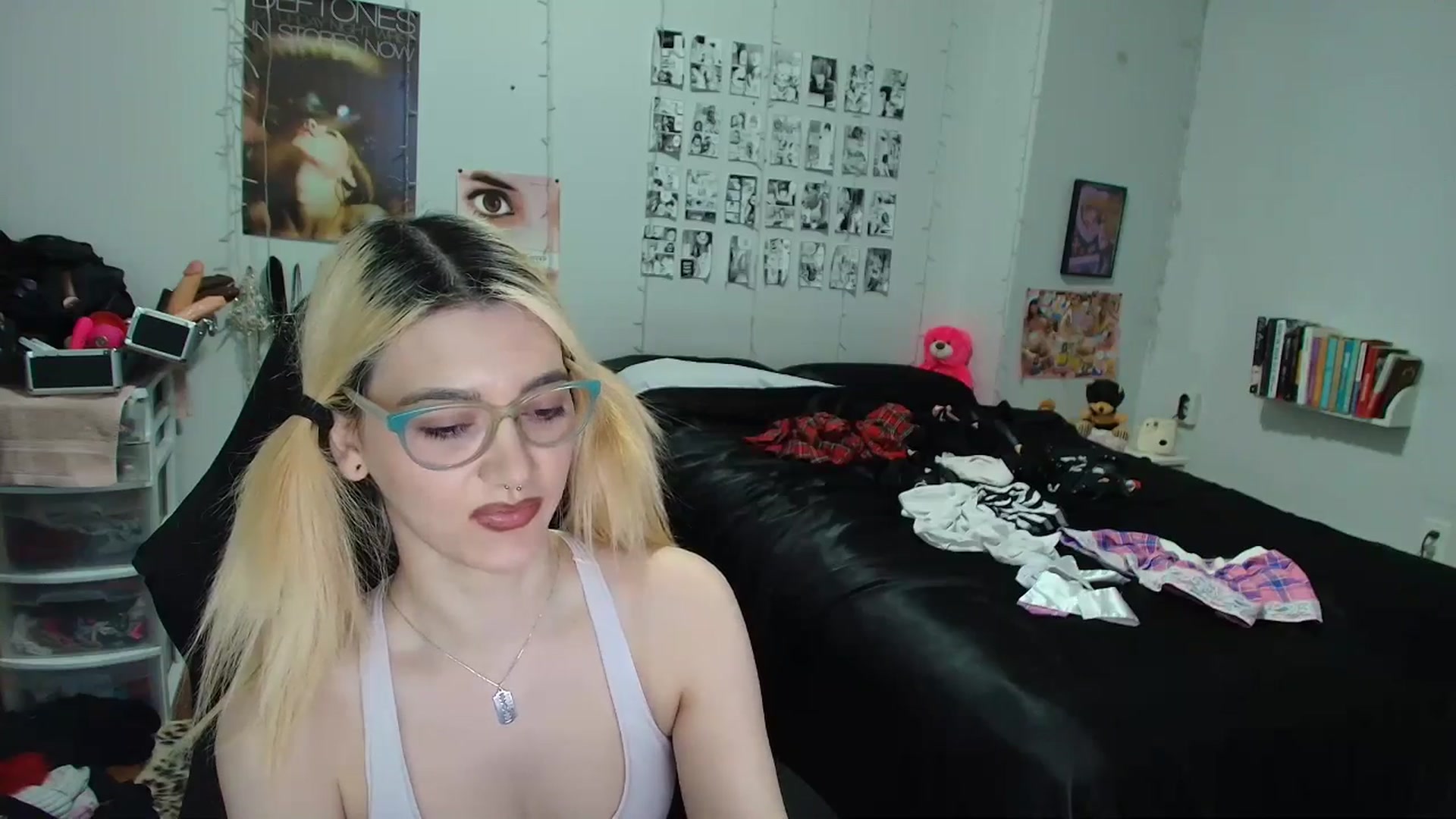 Gallery image thumbnail from AnnaTame's myfreecams stream on, 03/22/2026, 06:36 image 2 of 20