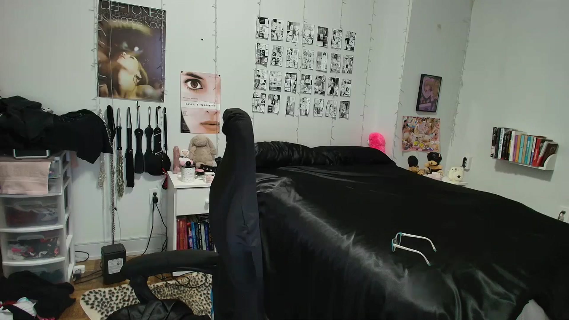 Gallery image thumbnail from AnnaTame's myfreecams stream on, 03/25/2026, 05:24 image 10 of 20