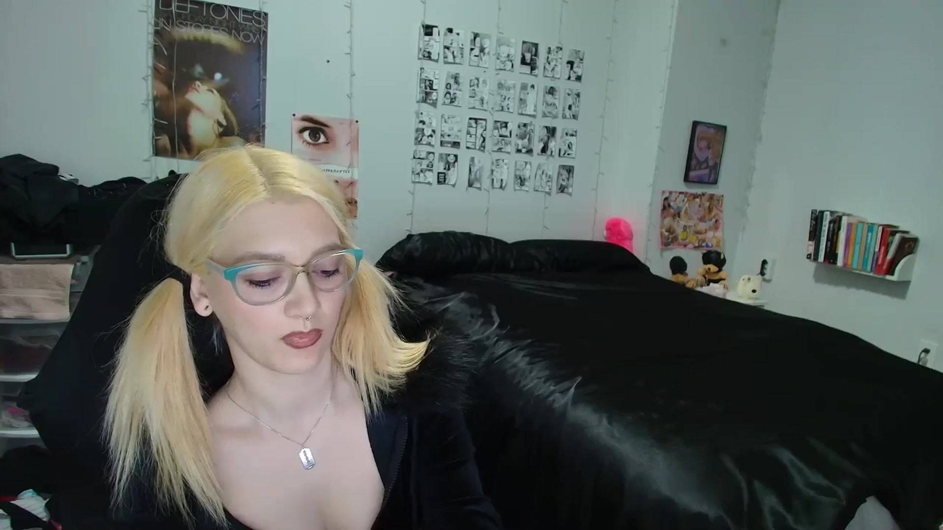 Gallery image thumbnail from AnnaTame's myfreecams stream on, 03/25/2026, 06:25 image 7 of 20