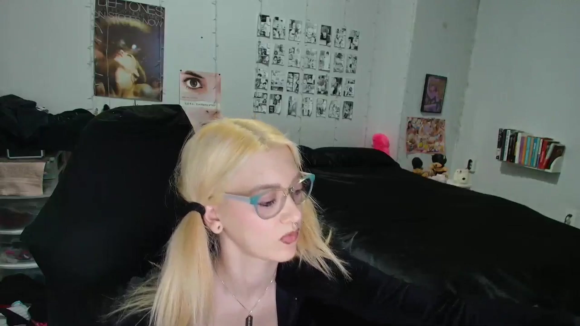 Gallery image thumbnail from AnnaTame's myfreecams stream on, 03/25/2026, 06:25 image 2 of 20