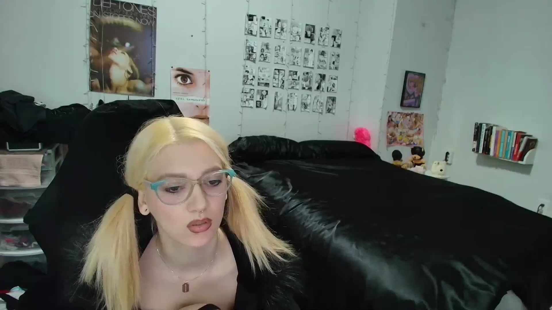 Gallery image thumbnail from AnnaTame's myfreecams stream on, 03/25/2026, 06:25 image 12 of 20