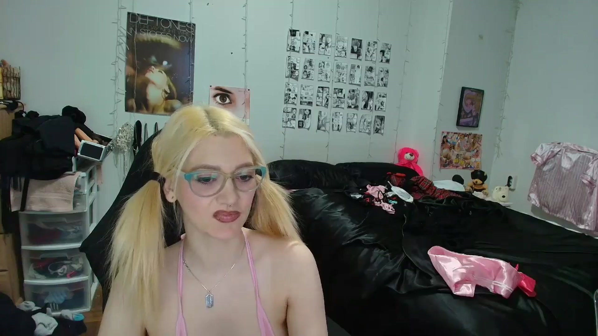 Gallery image thumbnail from AnnaTame's myfreecams stream on, 03/29/2026, 06:51 image 16 of 20