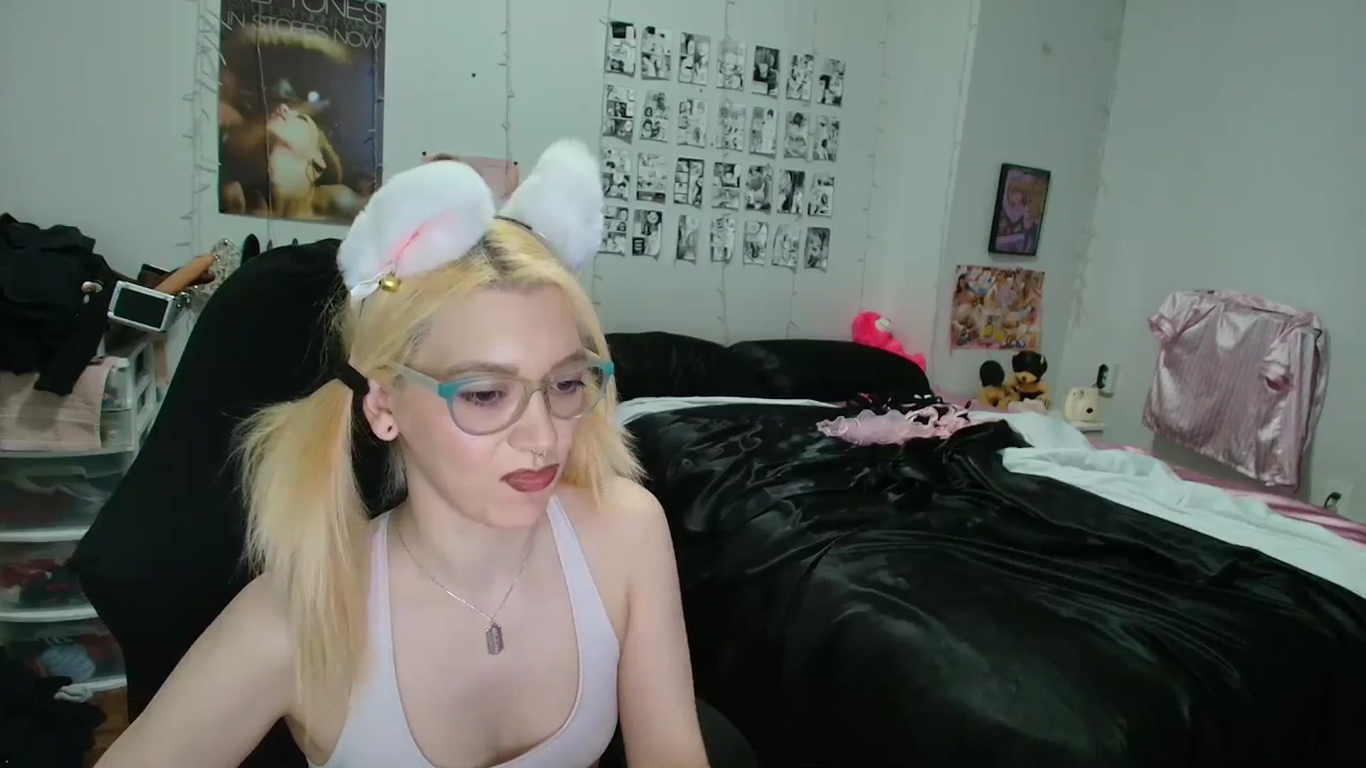 Gallery image thumbnail from AnnaTame's myfreecams stream on, 04/05/2026, 07:34 image 18 of 20