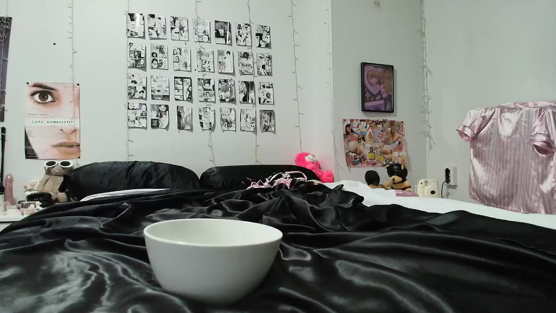 Gallery image thumbnail from AnnaTame's myfreecams stream on, 04/05/2026, 07:34 image 2 of 20