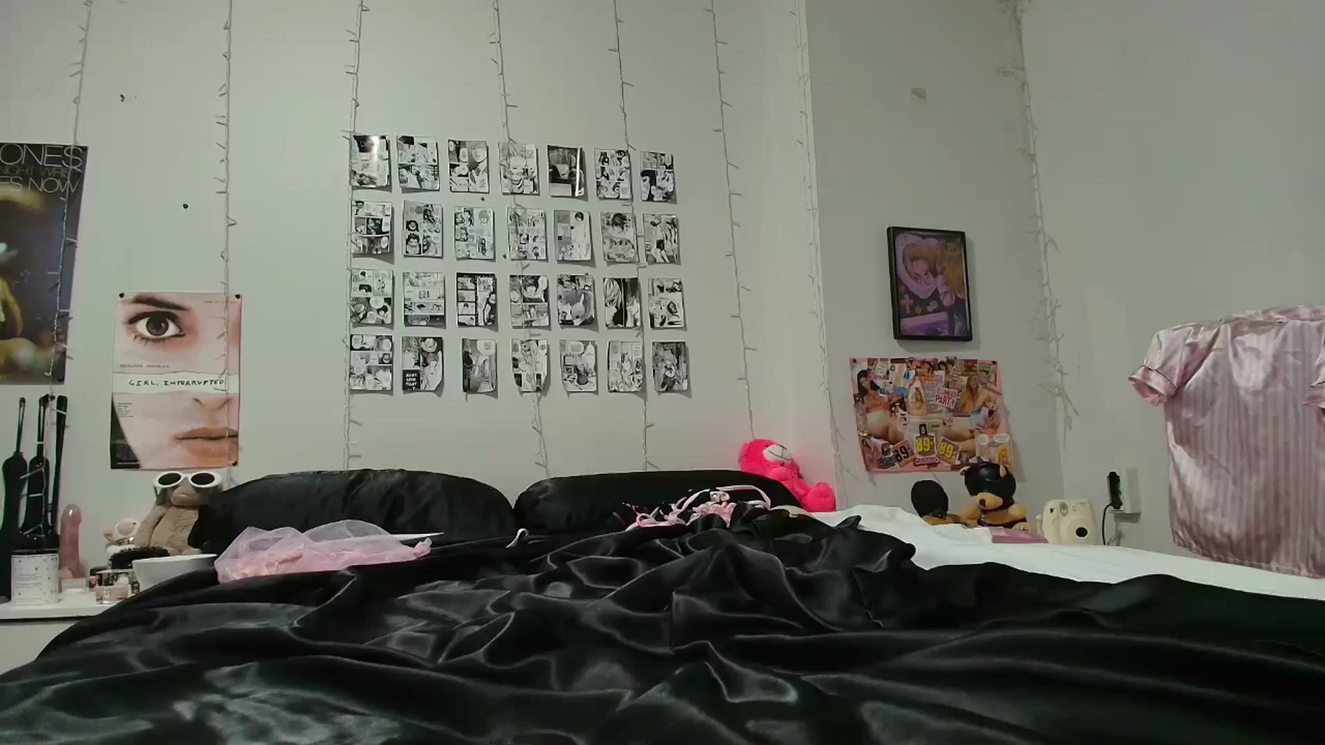 Gallery image thumbnail from AnnaTame's myfreecams stream on, 04/05/2026, 07:34 image 11 of 20