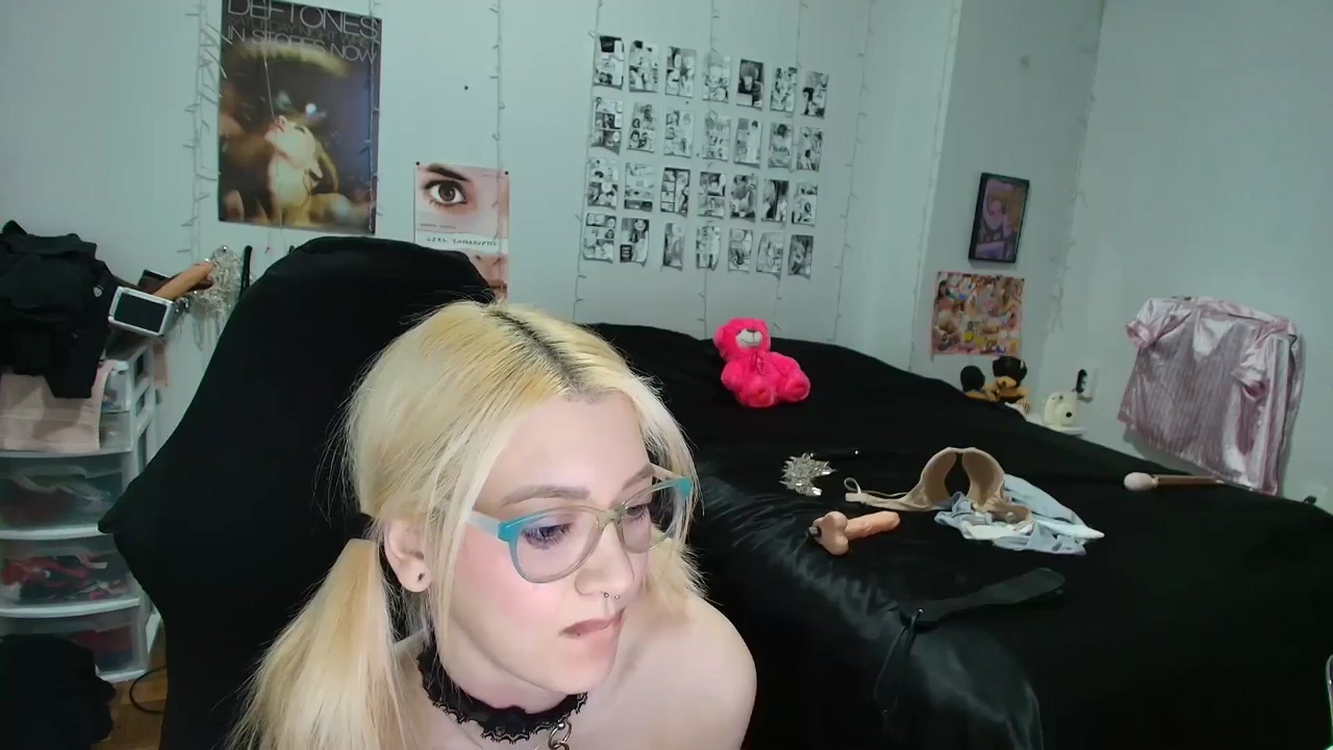 Gallery image thumbnail from AnnaTame's myfreecams stream on, 04/06/2026, 04:41 image 11 of 20