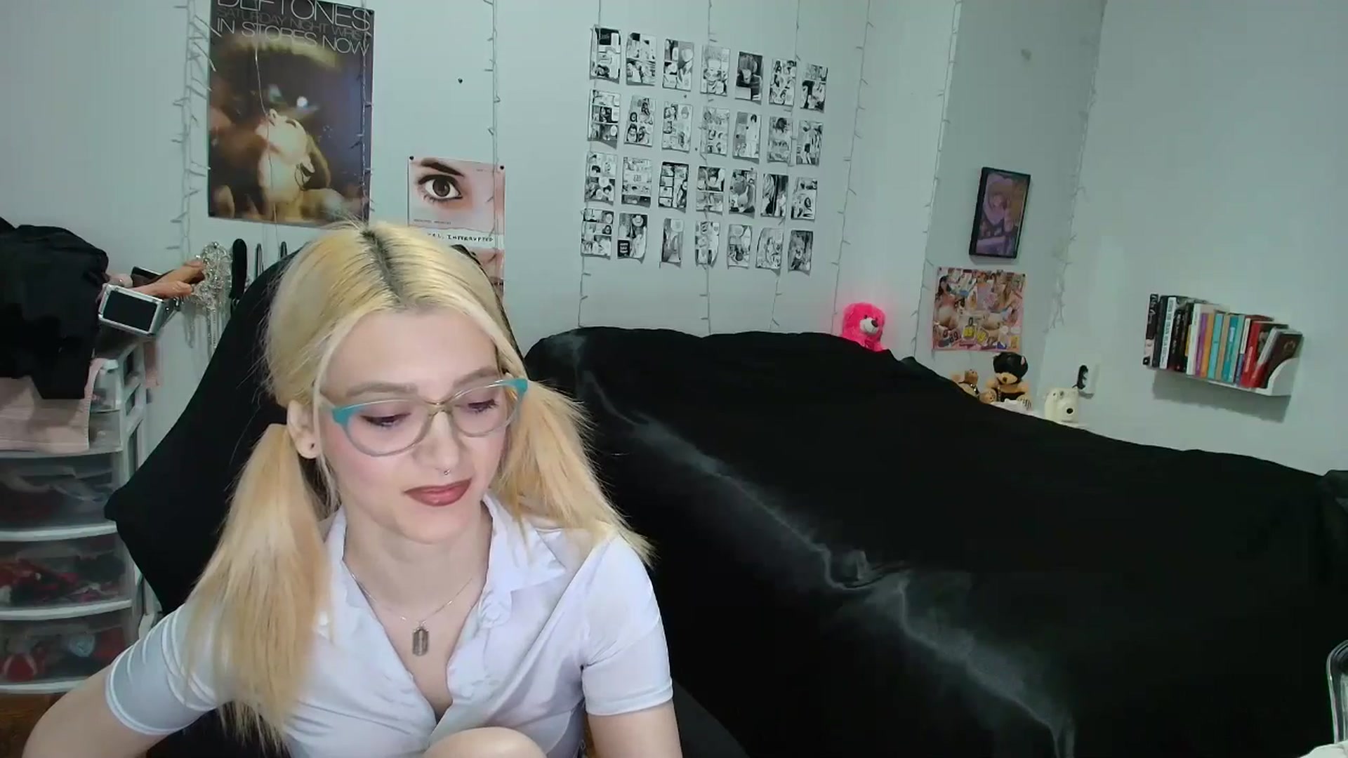 Gallery image thumbnail from AnnaTame's myfreecams stream on, 04/08/2026, 04:19 image 10 of 20