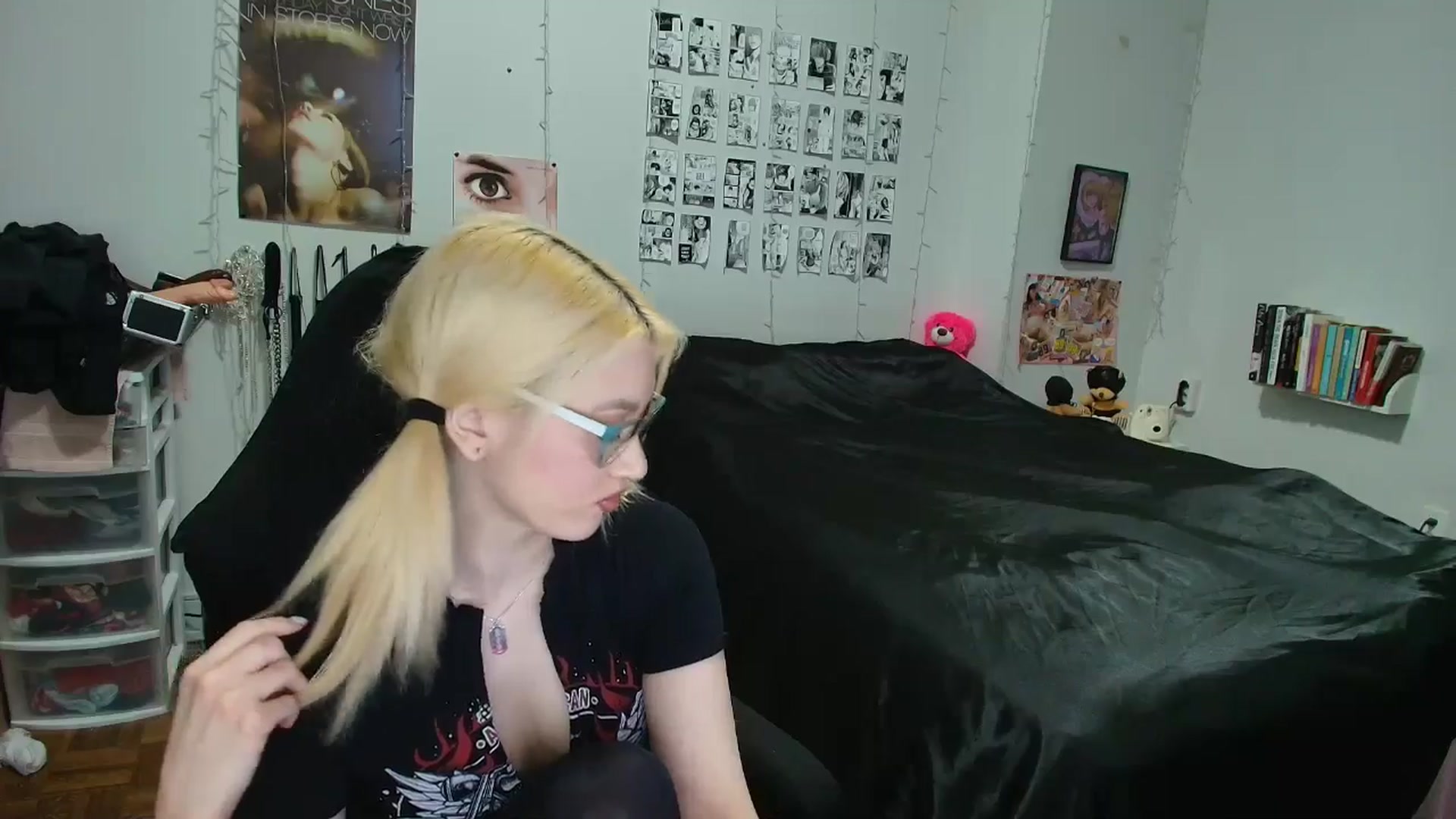 Gallery image thumbnail from AnnaTame's myfreecams stream on, 04/09/2026, 04:28 image 6 of 20