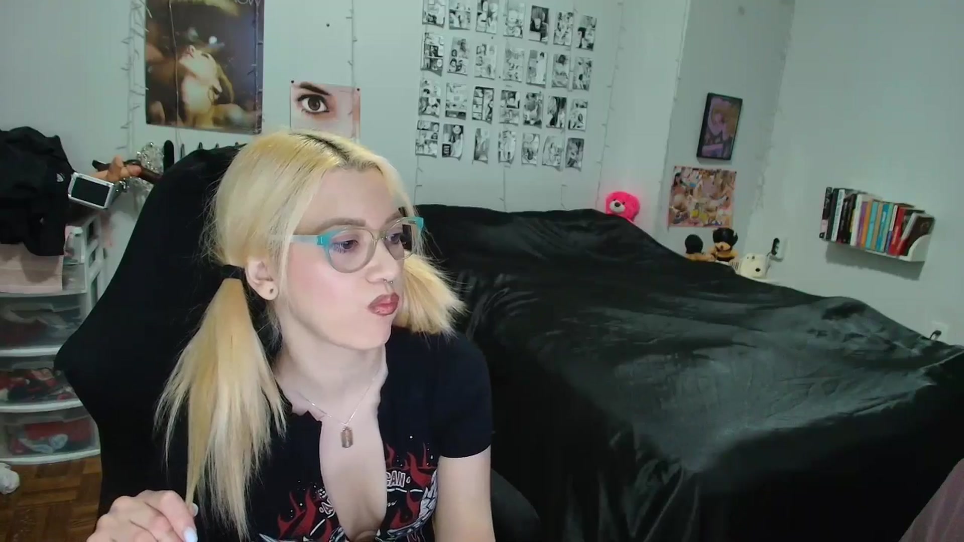Gallery image thumbnail from AnnaTame's myfreecams stream on, 04/09/2026, 05:12 image 8 of 20