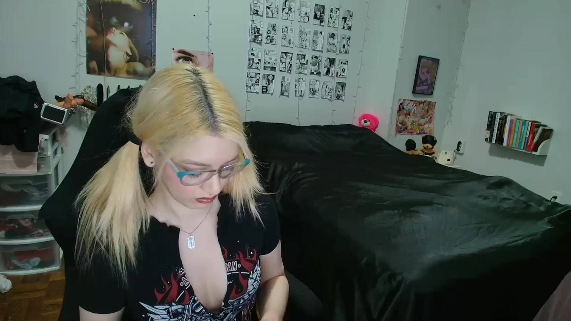 Gallery image thumbnail from AnnaTame's myfreecams stream on, 04/09/2026, 05:12 image 16 of 20