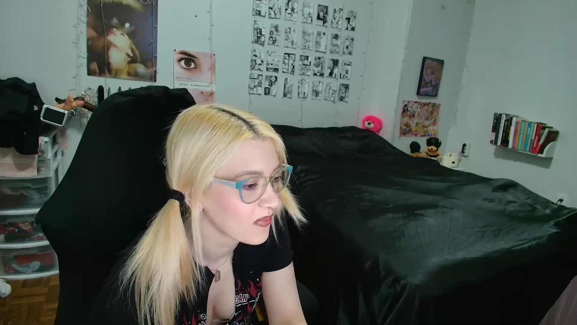 Gallery image thumbnail from AnnaTame's myfreecams stream on, 04/09/2026, 05:43 image 12 of 20