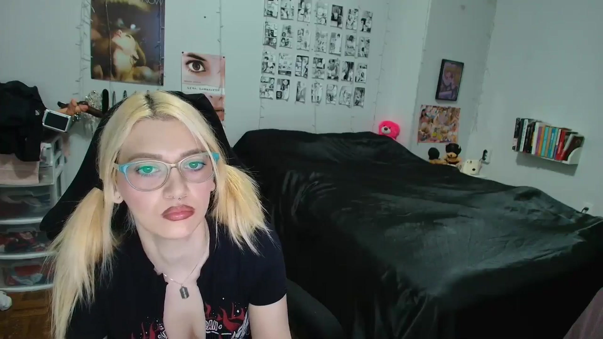 Gallery image thumbnail from AnnaTame's myfreecams stream on, 04/09/2026, 05:43 image 17 of 20