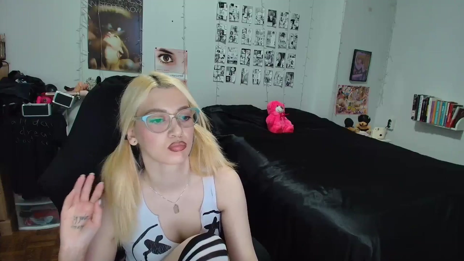 Gallery image thumbnail from AnnaTame's myfreecams stream on, 04/10/2026, 05:26 image 18 of 20