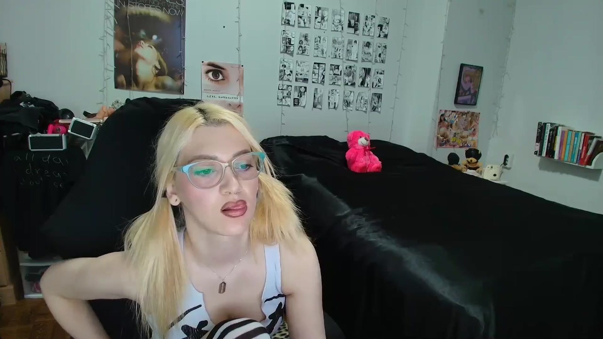 Gallery image thumbnail from AnnaTame's myfreecams stream on, 04/10/2026, 05:26 image 4 of 20