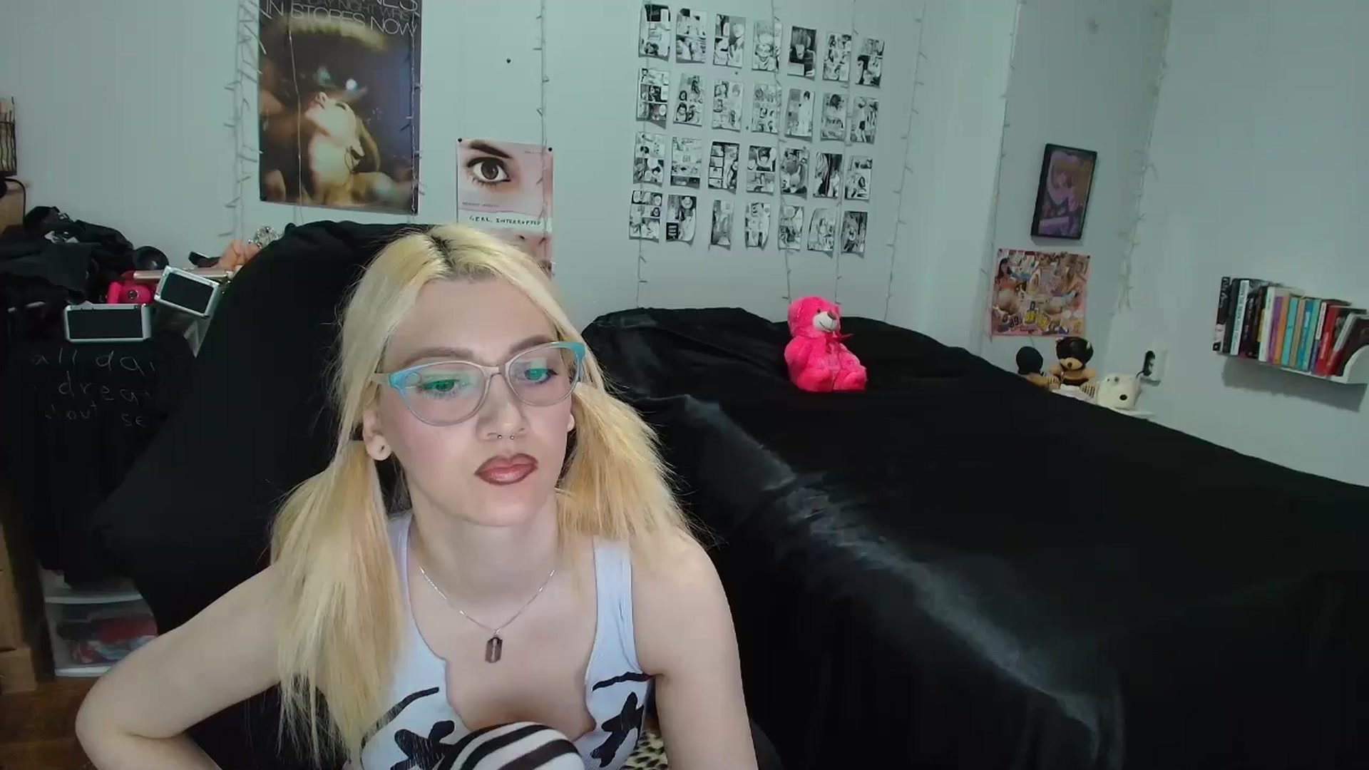 Gallery image thumbnail from AnnaTame's myfreecams stream on, 04/10/2026, 05:26 image 2 of 20