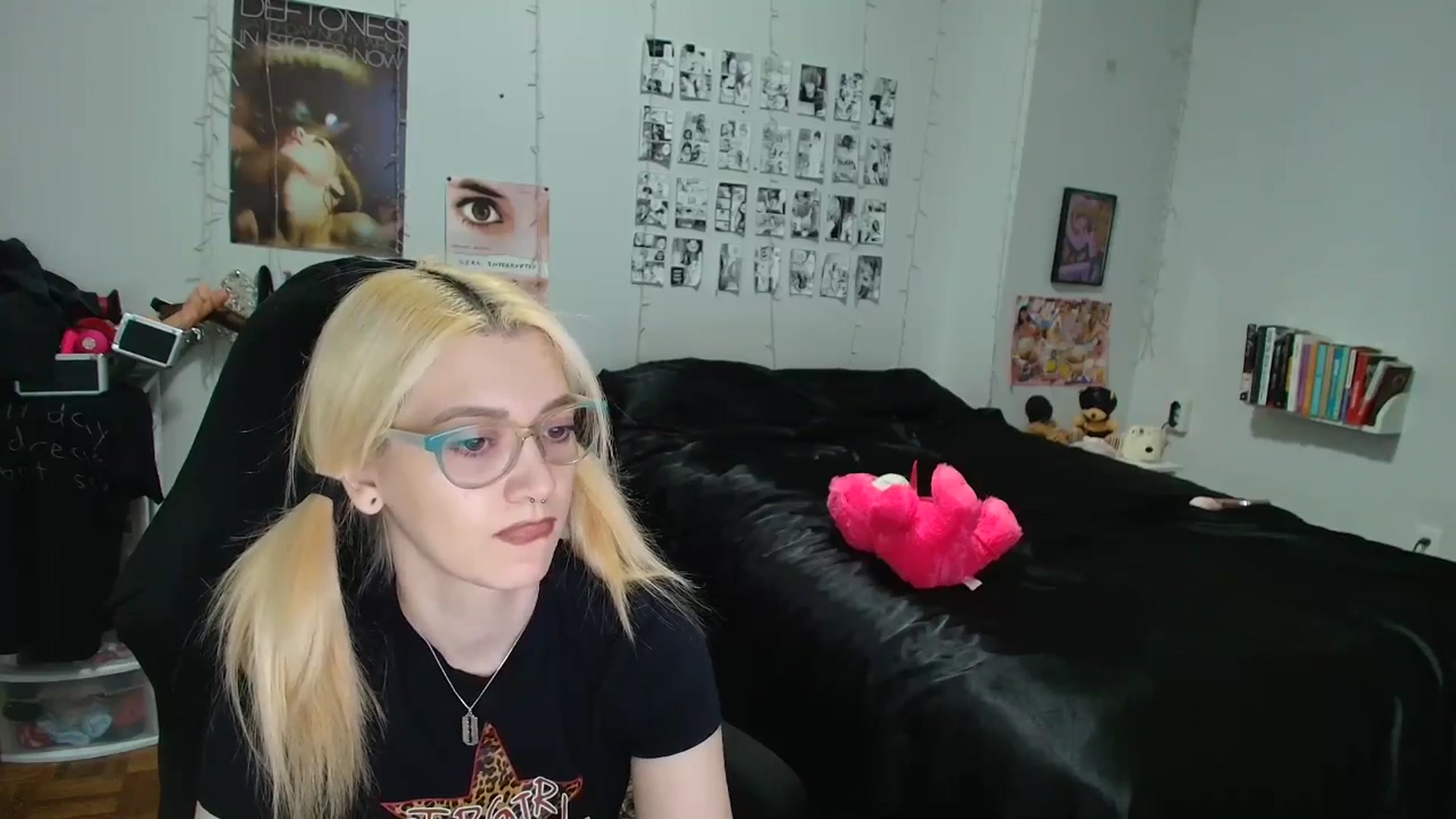 Gallery image thumbnail from AnnaTame's myfreecams stream on, 04/12/2026, 04:47 image 7 of 20