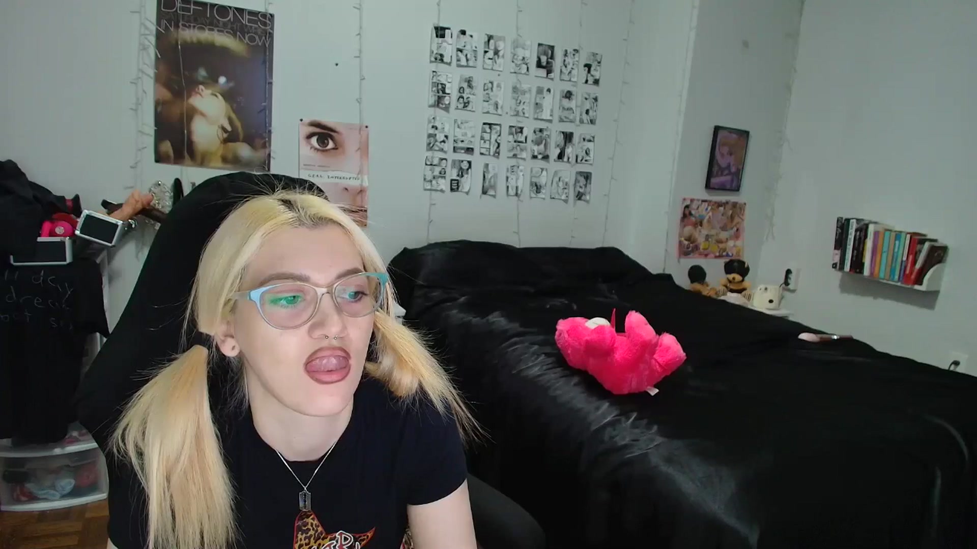 Gallery image thumbnail from AnnaTame's myfreecams stream on, 04/12/2026, 04:47 image 2 of 20