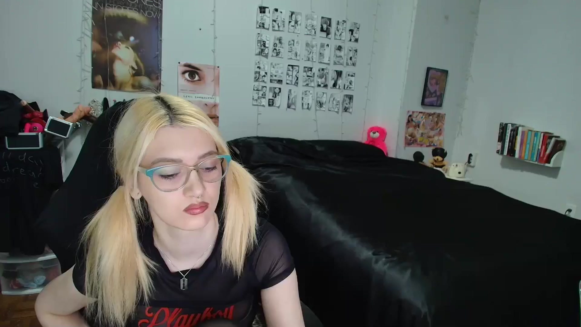 Gallery image thumbnail from AnnaTame's myfreecams stream on, 04/13/2026, 03:25 image 1 of 20