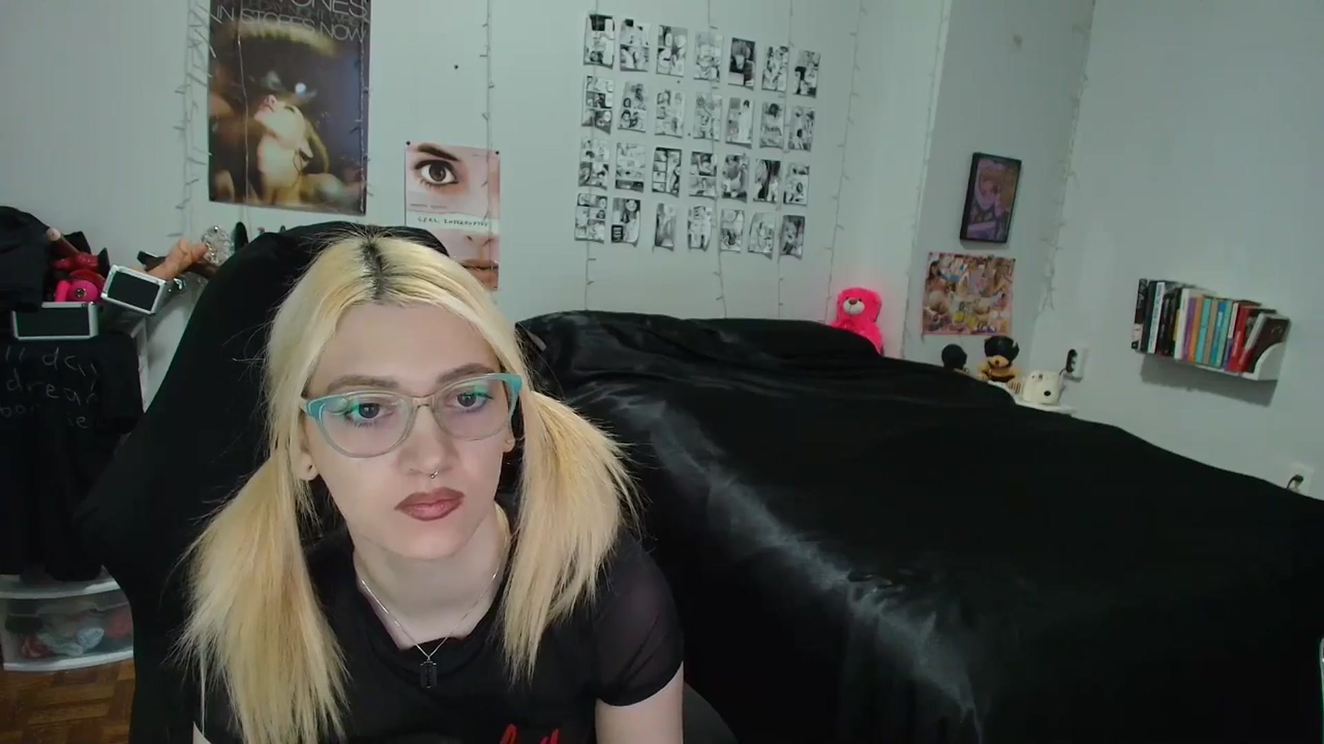 Gallery image thumbnail from AnnaTame's myfreecams stream on, 04/13/2026, 03:25 image 19 of 20