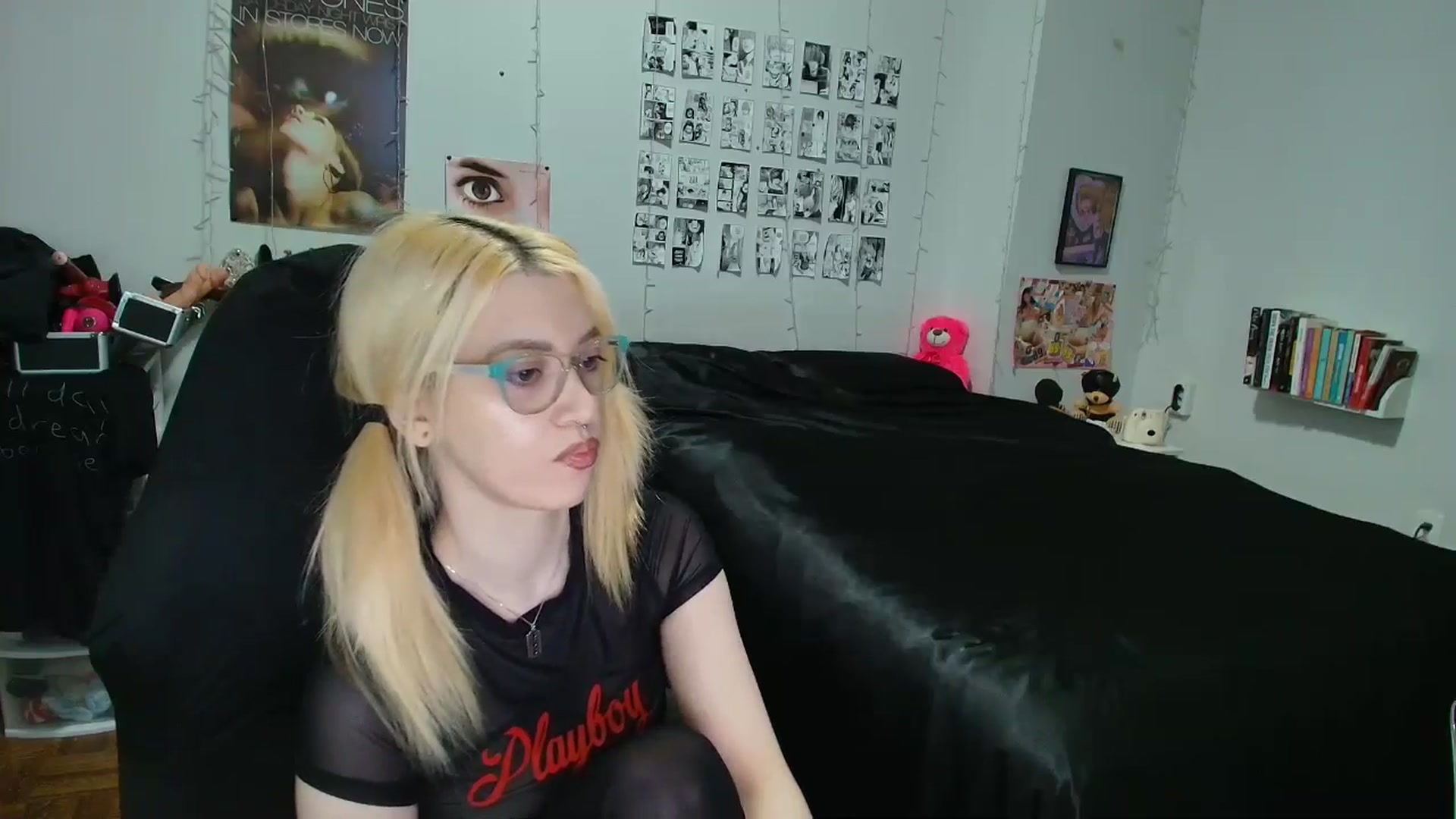 Gallery image thumbnail from AnnaTame's myfreecams stream on, 04/13/2026, 03:25 image 12 of 20