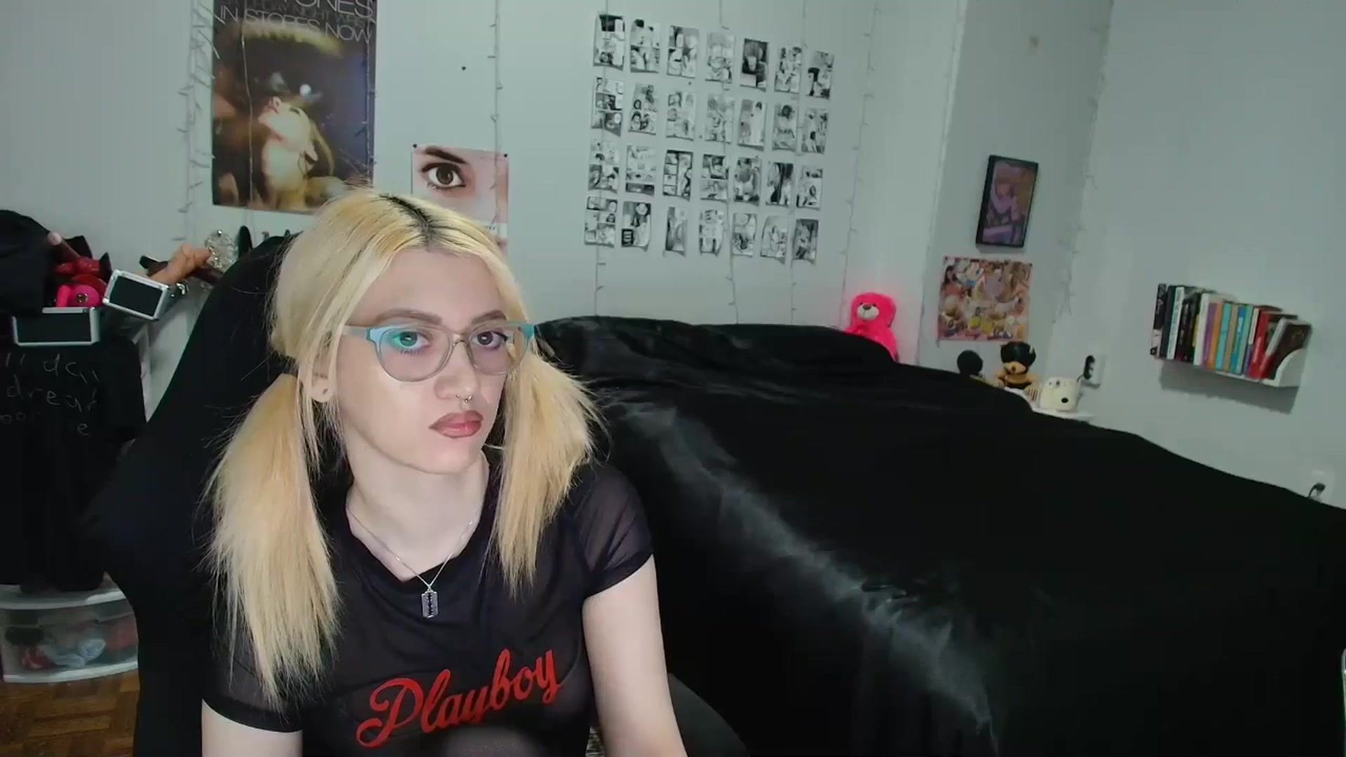 Gallery image thumbnail from AnnaTame's myfreecams stream on, 04/13/2026, 03:25 image 18 of 20