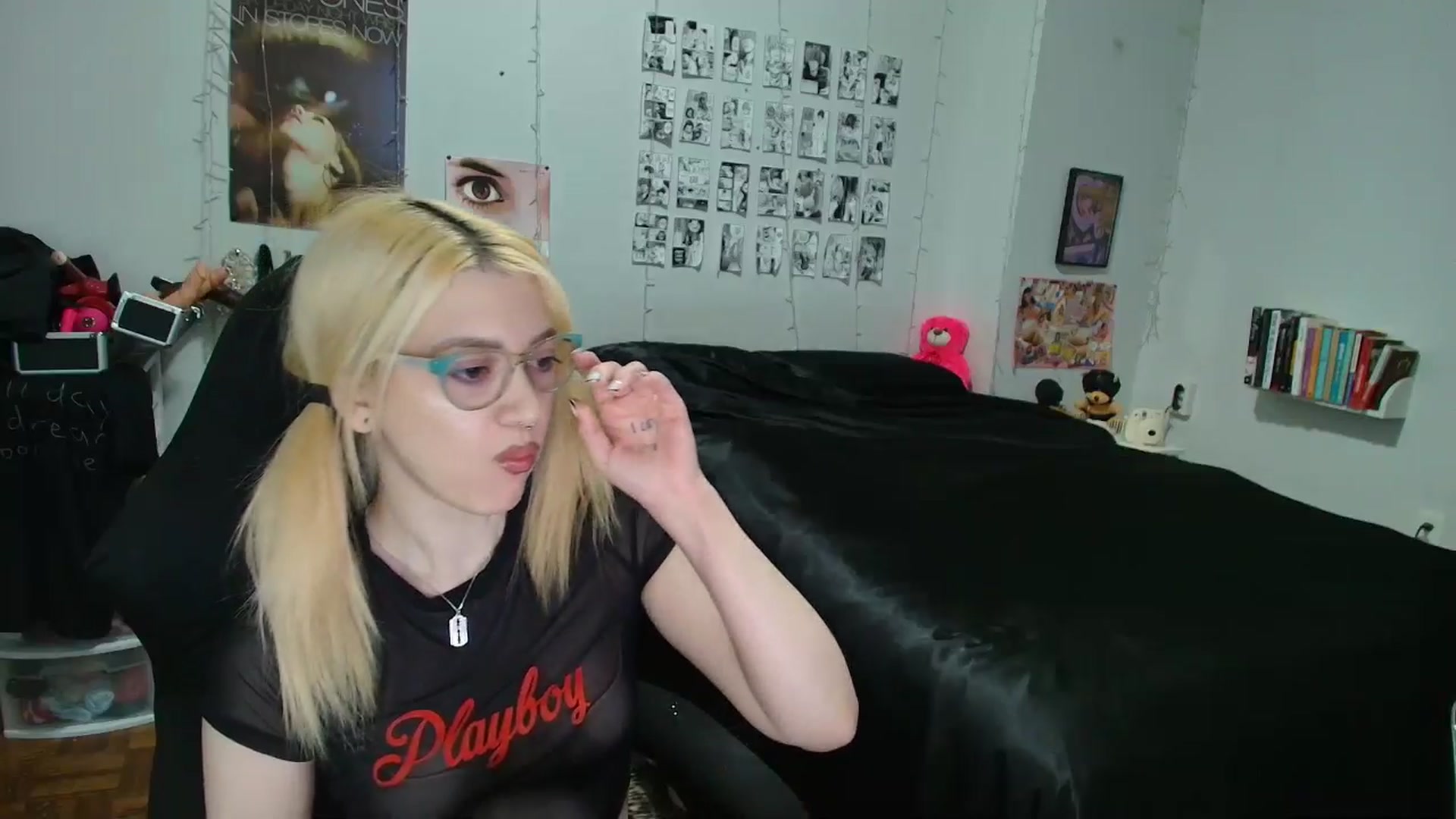 Gallery image thumbnail from AnnaTame's myfreecams stream on, 04/13/2026, 03:25 image 10 of 20