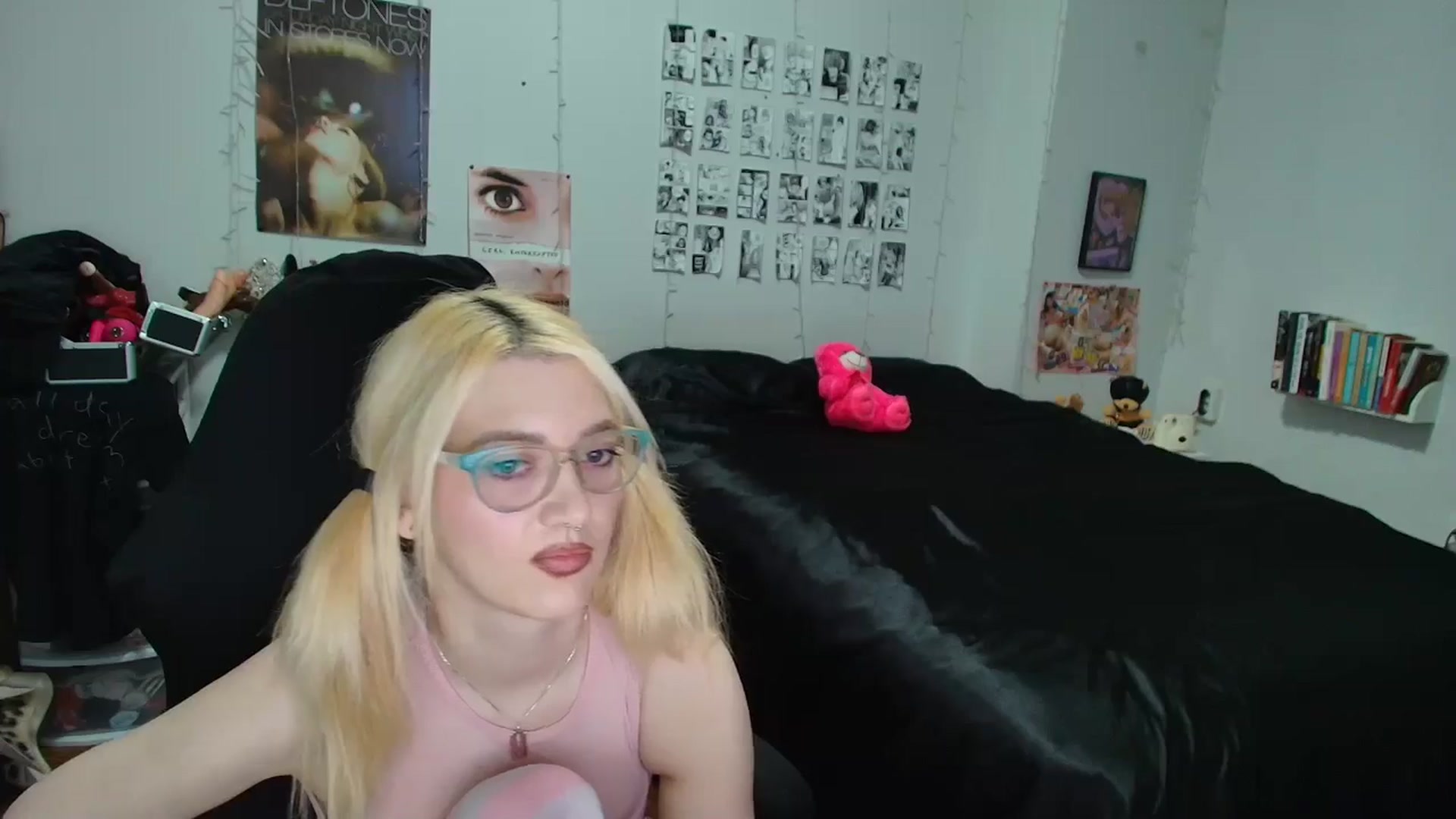 Gallery image thumbnail from AnnaTame's myfreecams stream on, 04/14/2026, 08:18 image 6 of 20