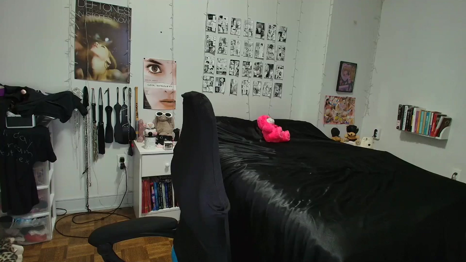 Gallery image thumbnail from AnnaTame's myfreecams stream on, 04/17/2026, 04:41 image 12 of 20