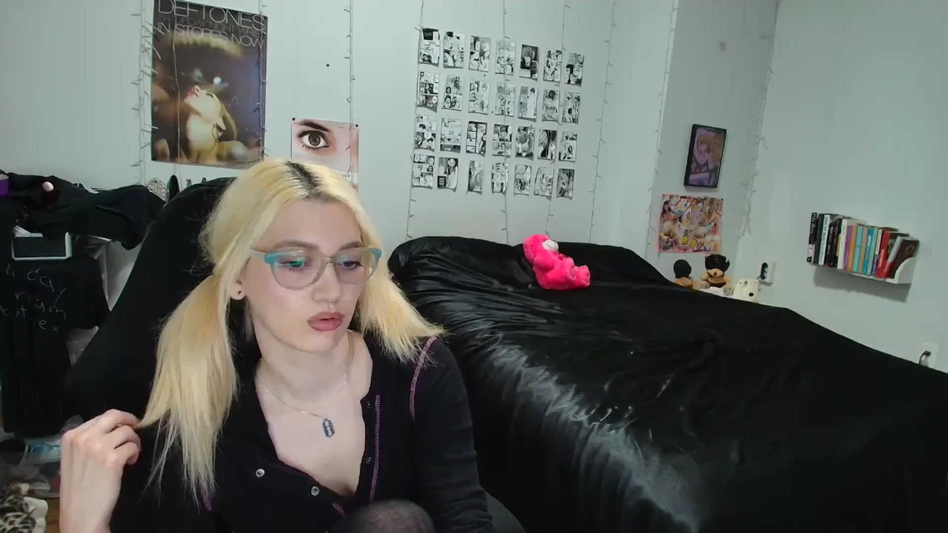 Gallery image thumbnail from AnnaTame's myfreecams stream on, 04/17/2026, 04:41 image 11 of 20