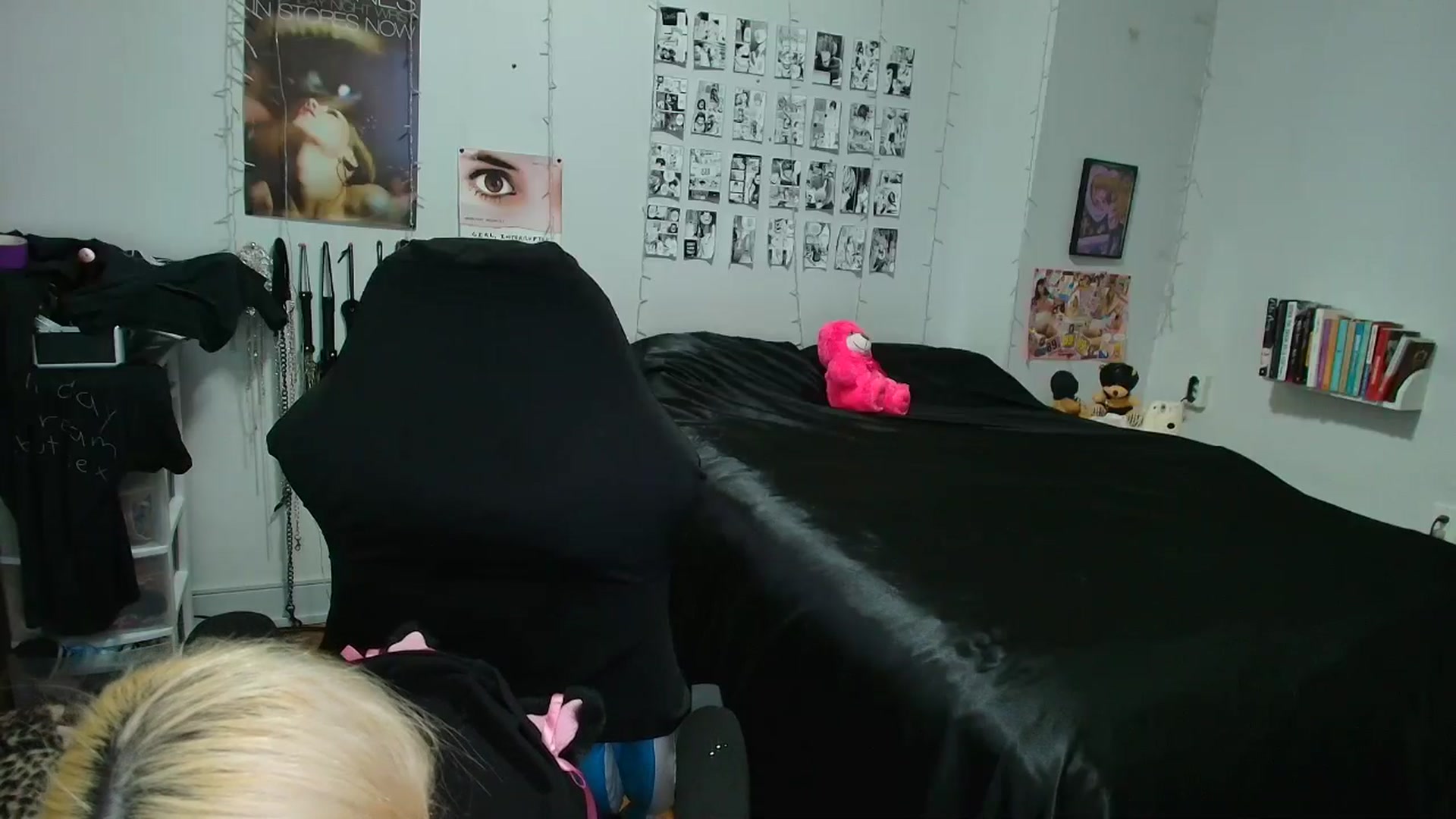 Gallery image thumbnail from AnnaTame's myfreecams stream on, 04/17/2026, 04:41 image 3 of 20