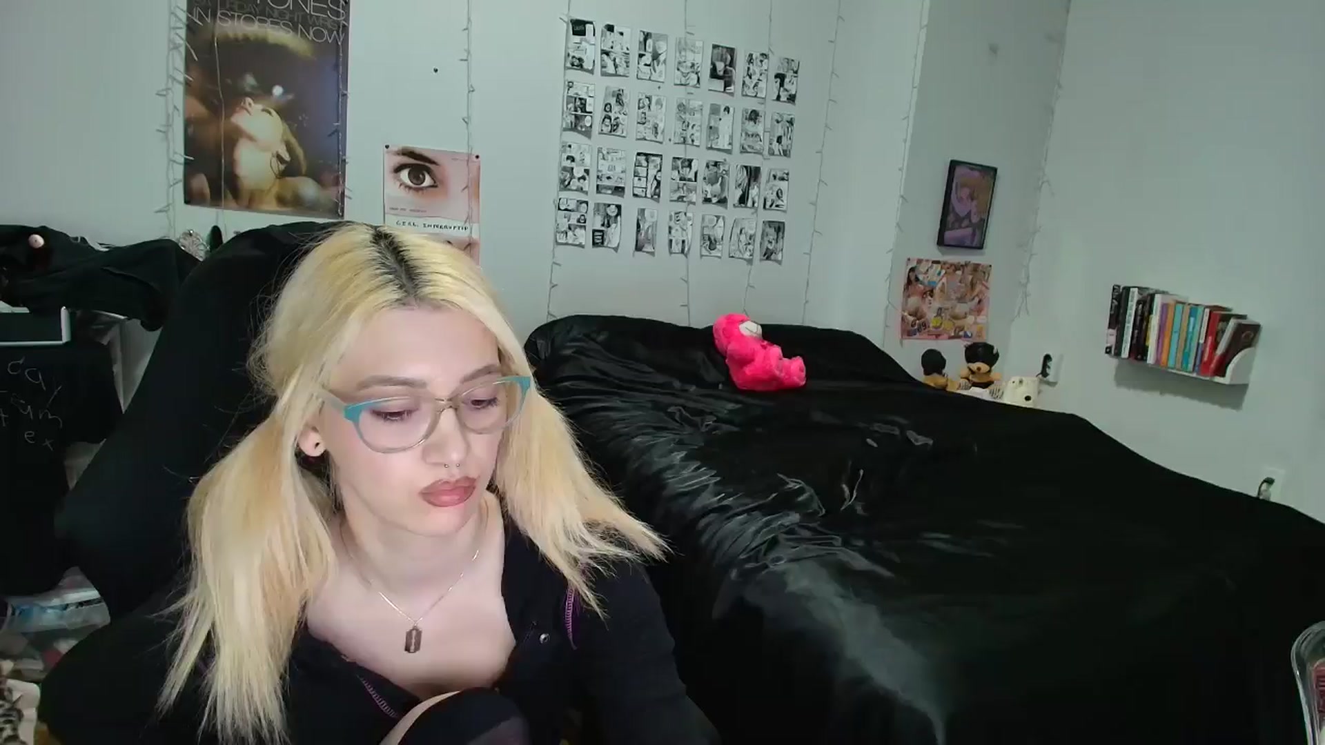 Gallery image thumbnail from AnnaTame's myfreecams stream on, 04/17/2026, 05:17 image 1 of 20