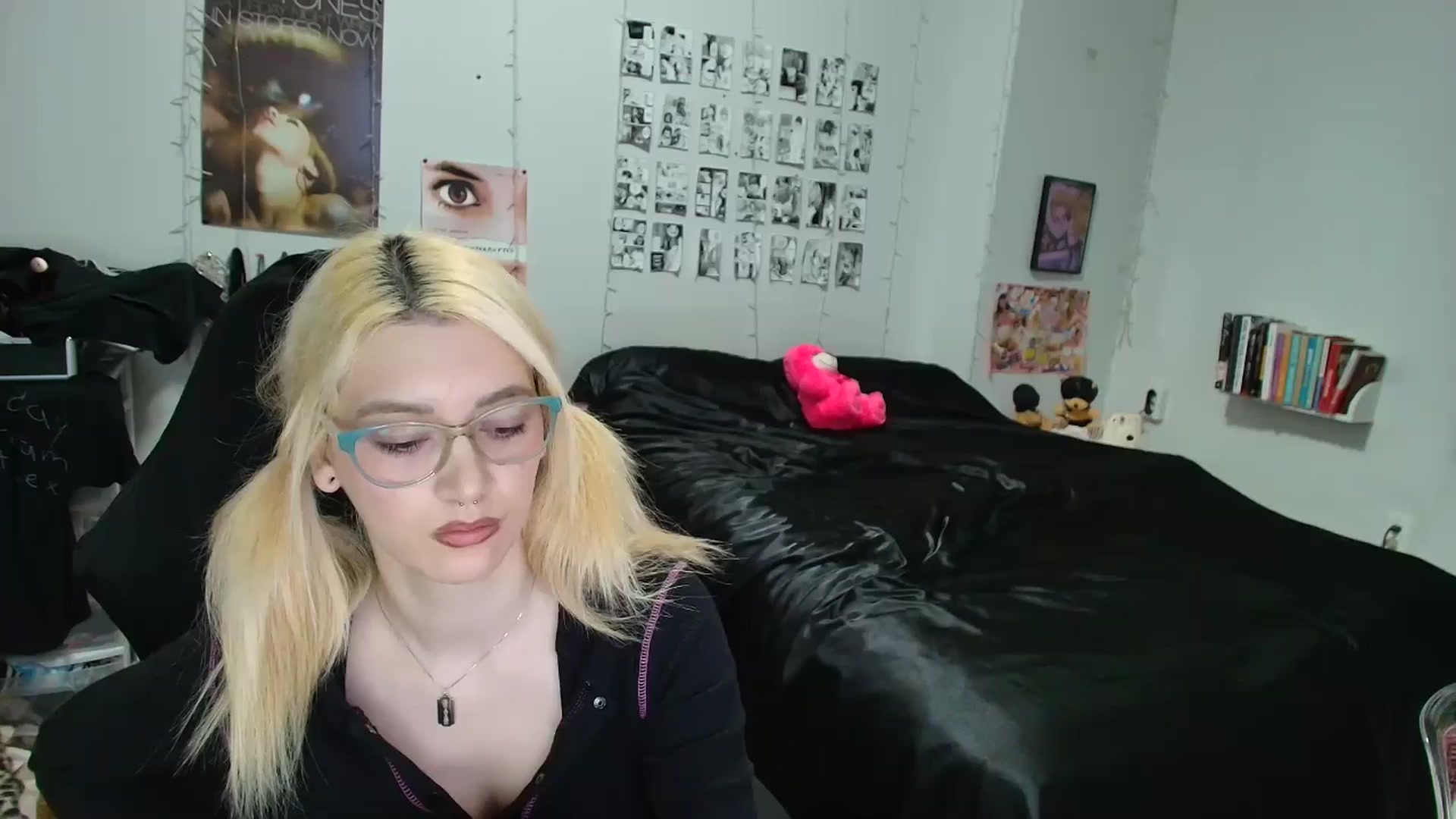 Gallery image thumbnail from AnnaTame's myfreecams stream on, 04/17/2026, 05:17 image 5 of 20