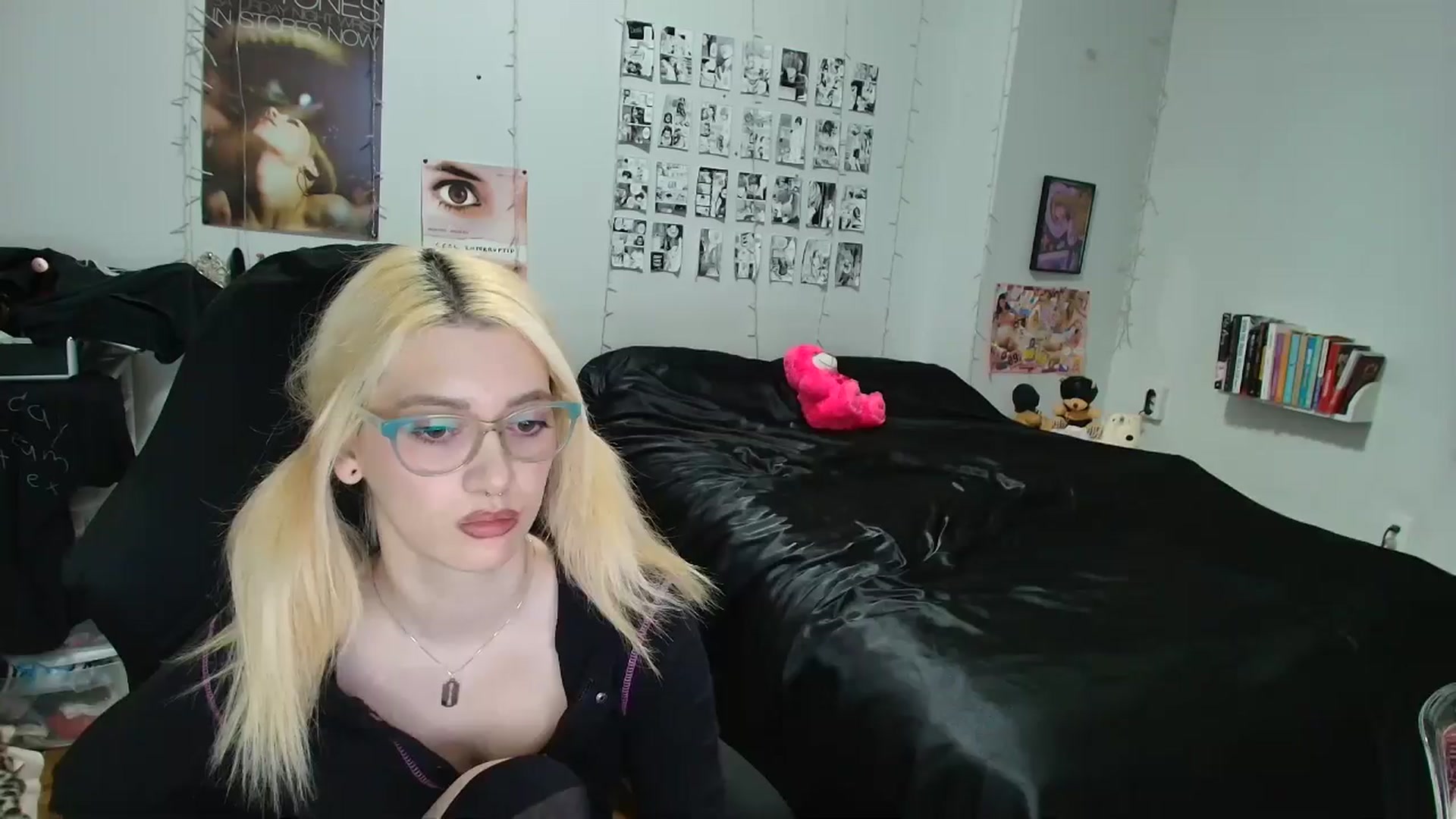 Gallery image thumbnail from AnnaTame's myfreecams stream on, 04/17/2026, 05:17 image 2 of 20