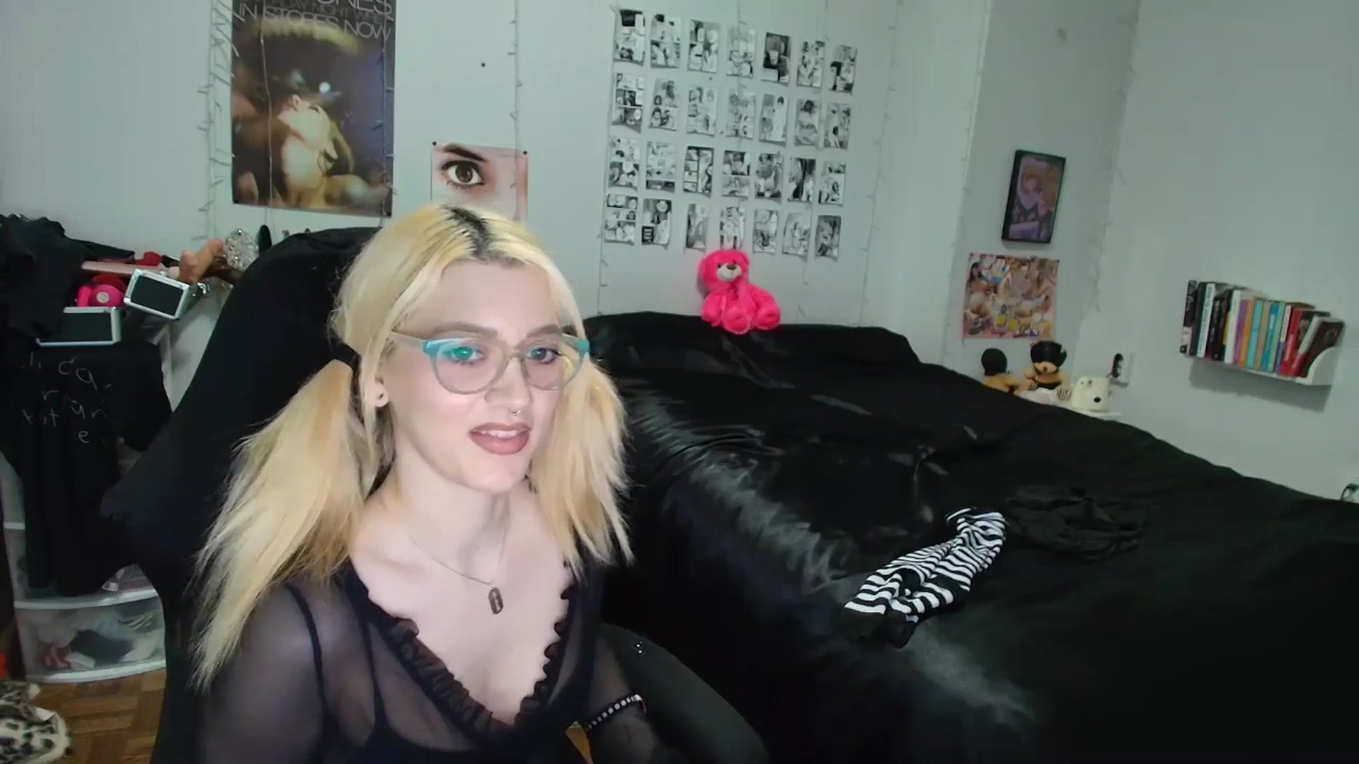 Gallery image thumbnail from AnnaTame's myfreecams stream on, 04/19/2026, 07:33 image 6 of 20
