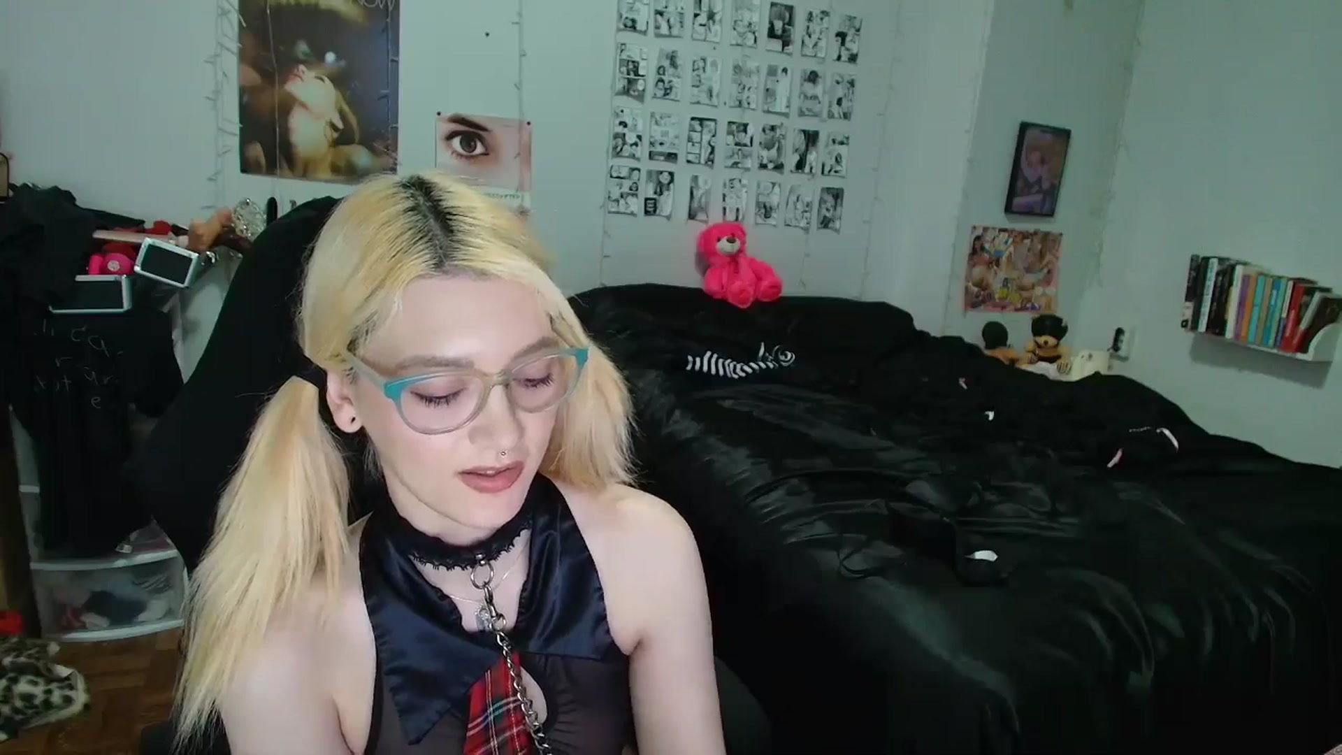Gallery image thumbnail from AnnaTame's myfreecams stream on, 04/19/2026, 08:08 image 6 of 20
