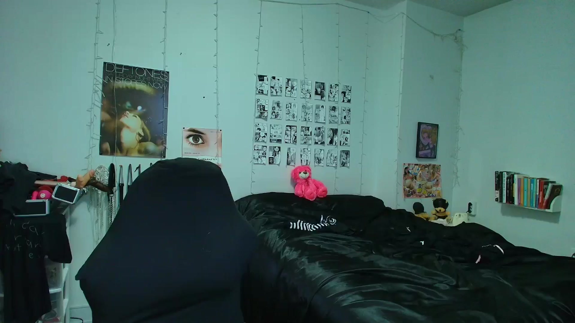 Gallery image thumbnail from AnnaTame's myfreecams stream on, 04/19/2026, 08:08 image 1 of 20