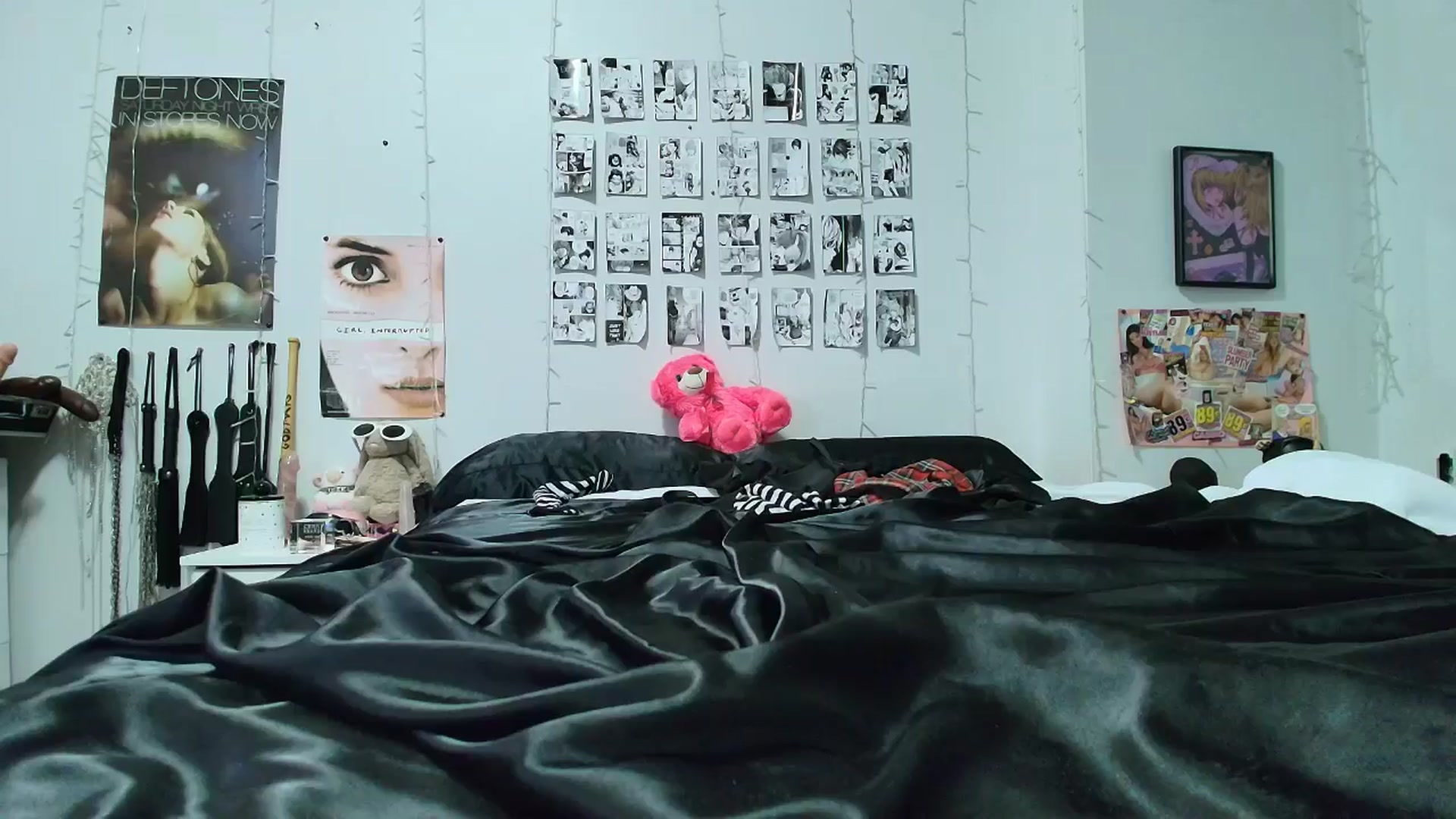 Gallery image thumbnail from AnnaTame's myfreecams stream on, 04/19/2026, 08:08 image 20 of 20