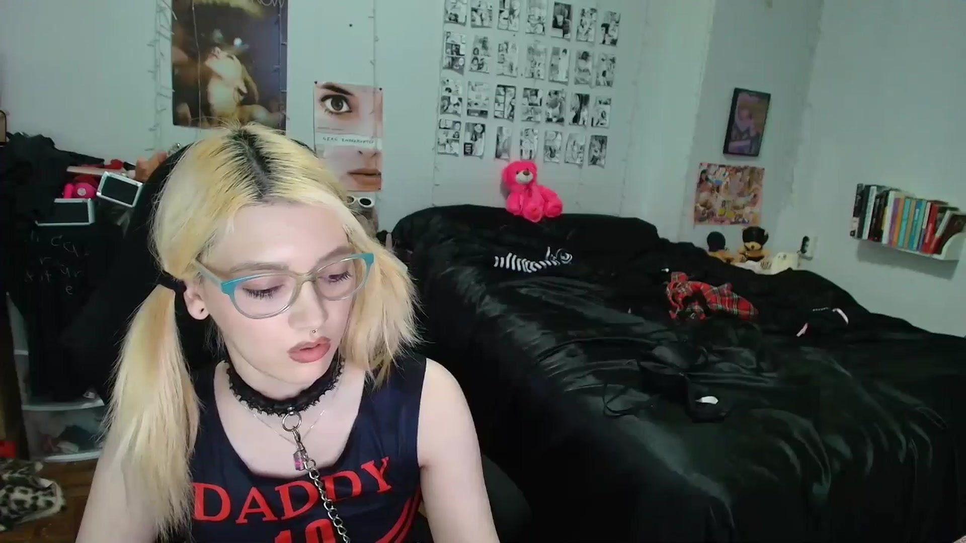 Gallery image thumbnail from AnnaTame's myfreecams stream on, 04/19/2026, 08:08 image 9 of 20