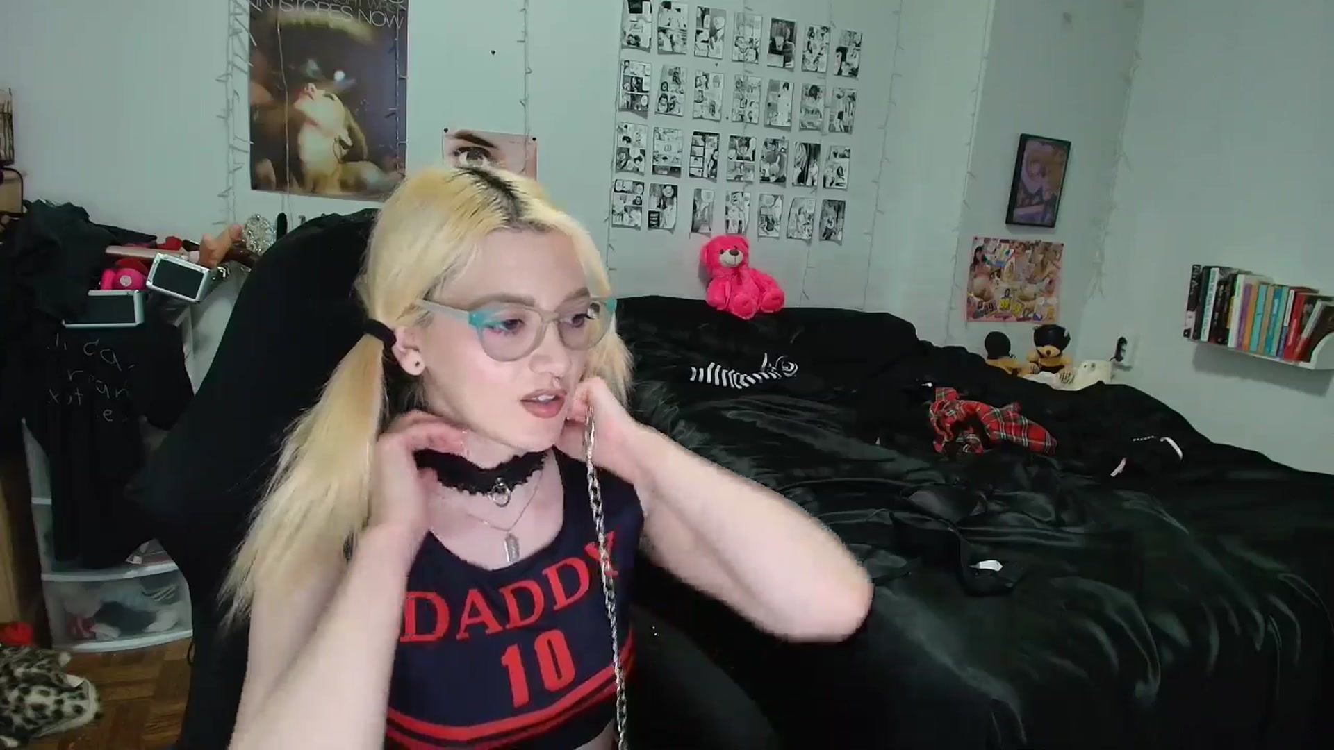 Gallery image thumbnail from AnnaTame's myfreecams stream on, 04/19/2026, 08:08 image 11 of 20