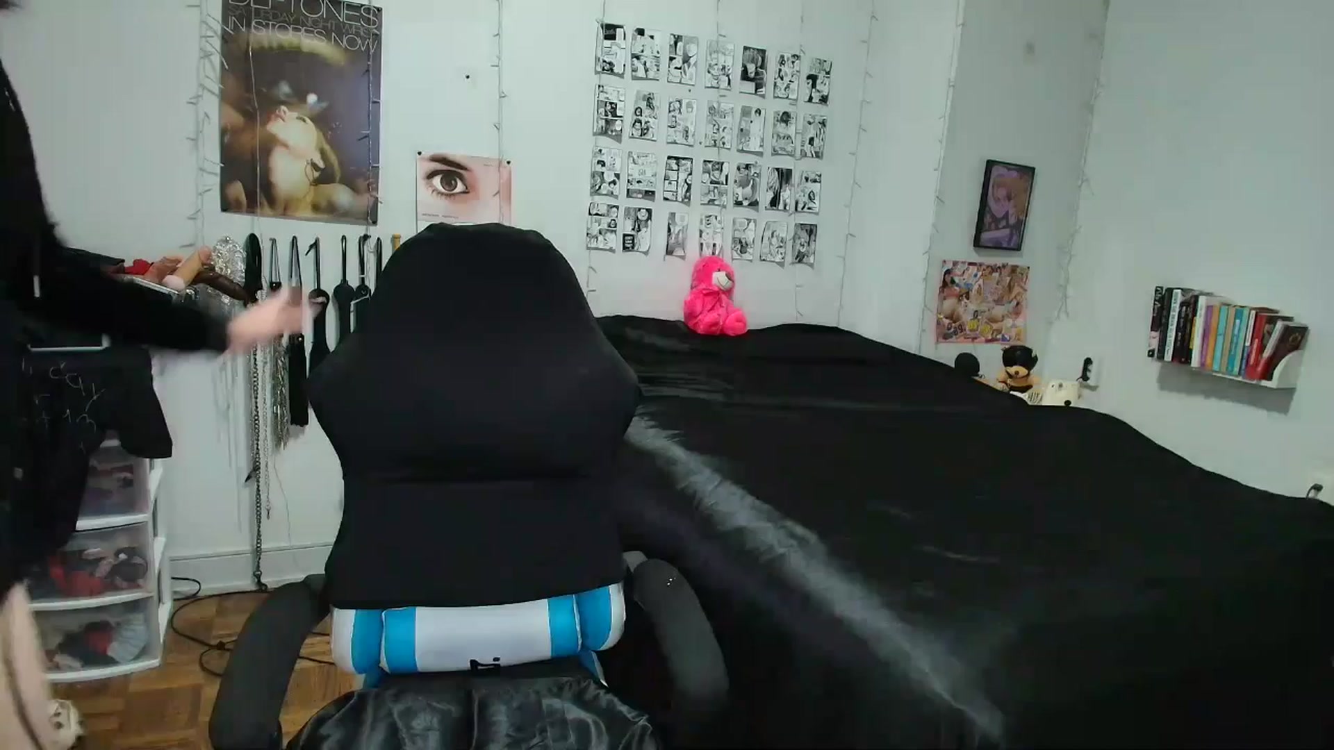 Gallery image thumbnail from AnnaTame's myfreecams stream on, 04/20/2026, 04:27 image 2 of 20