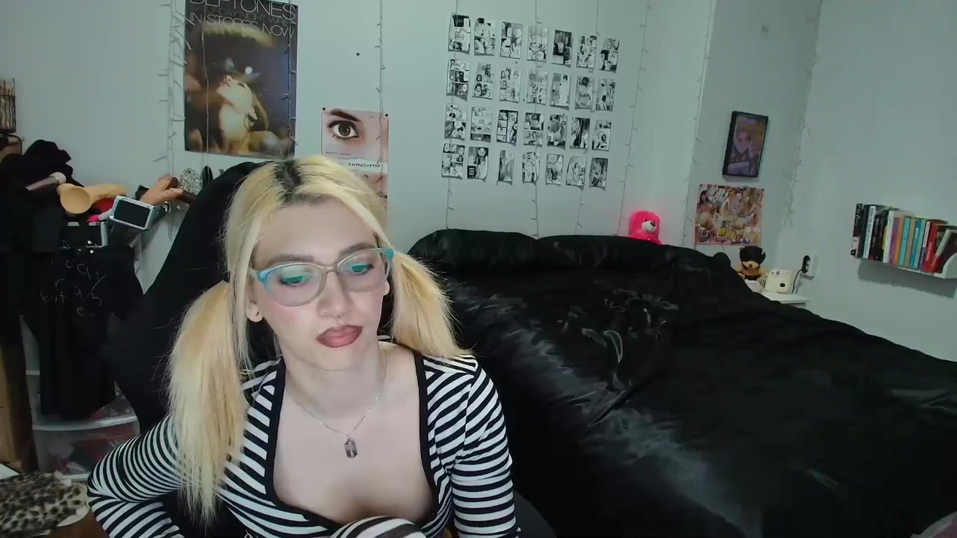 Gallery image thumbnail from AnnaTame's myfreecams stream on, 04/22/2026, 06:59 image 18 of 20
