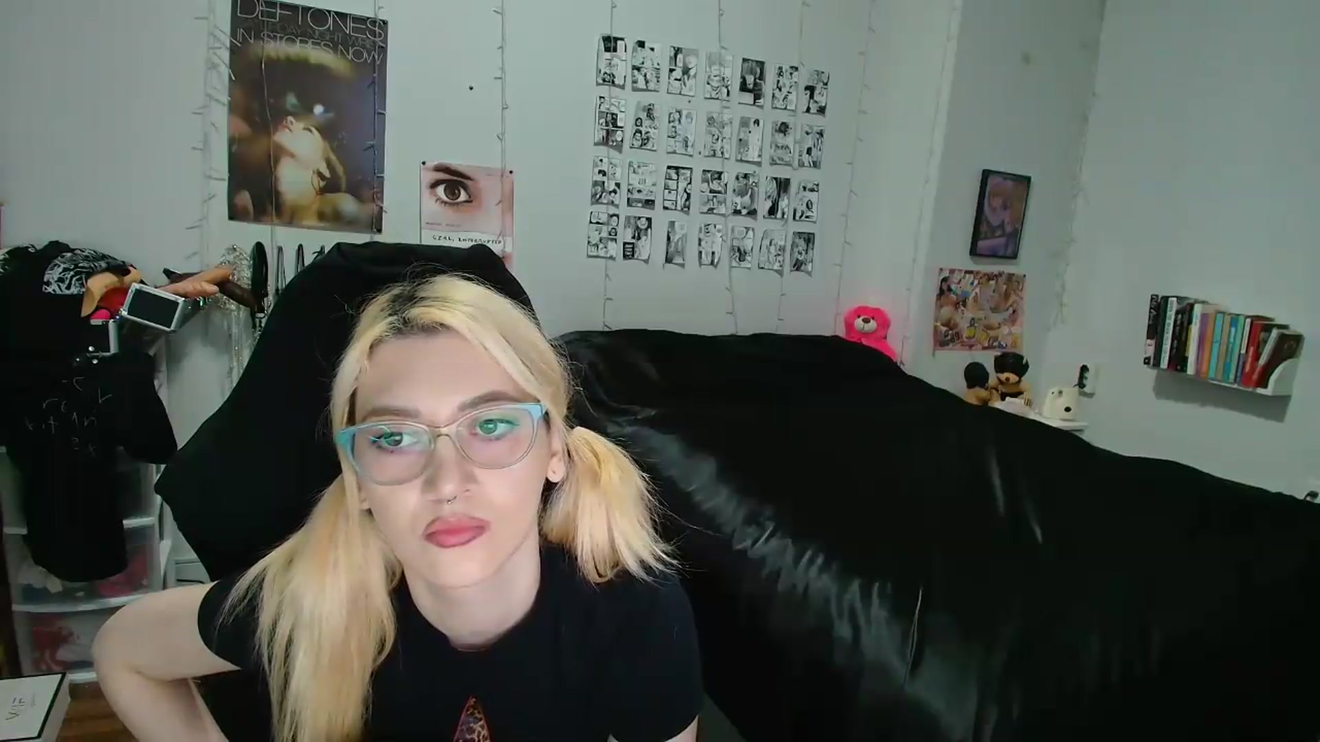 Gallery image thumbnail from AnnaTame's myfreecams stream on, 04/29/2026, 05:16 image 3 of 20