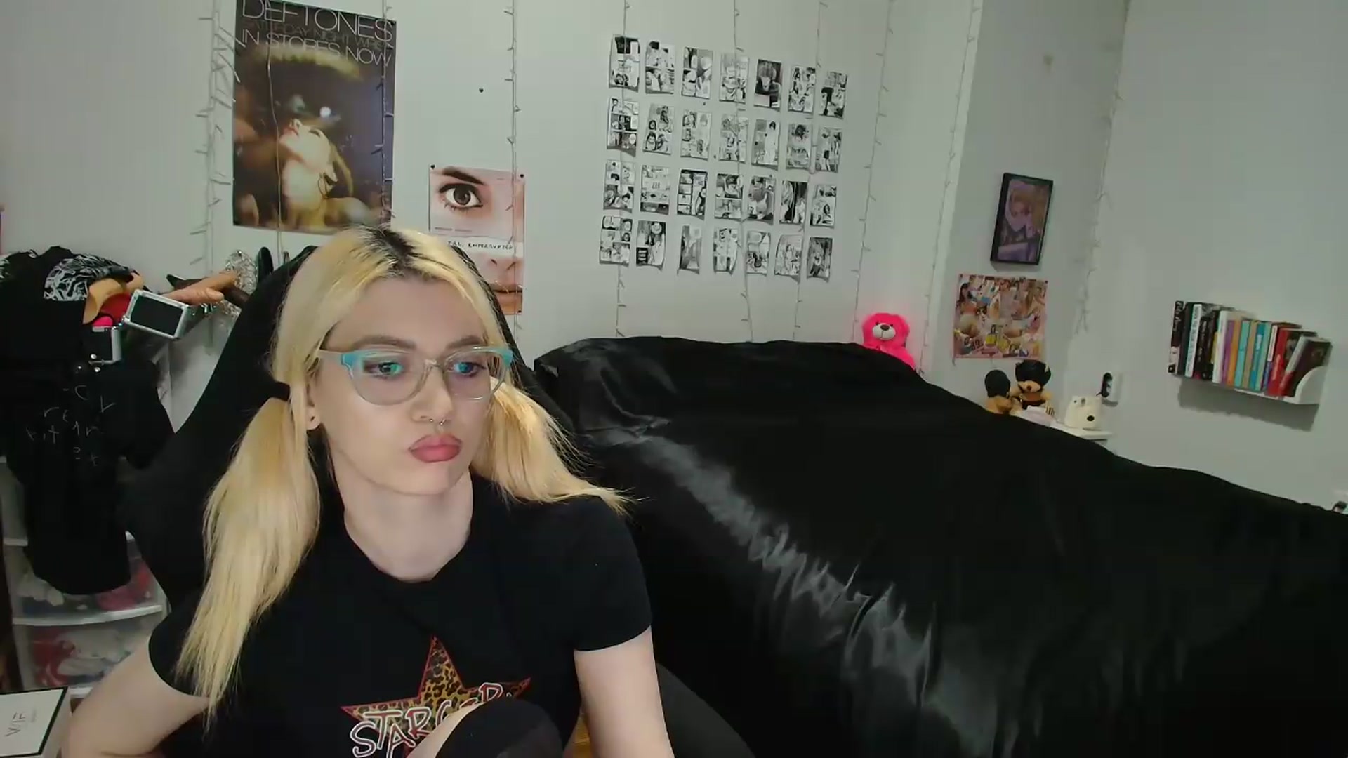 Gallery image thumbnail from AnnaTame's myfreecams stream on, 04/29/2026, 05:16 image 15 of 20