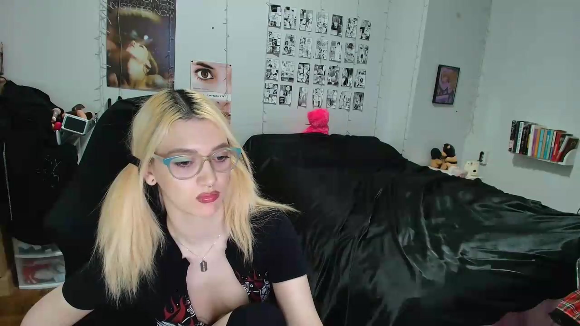 Gallery image thumbnail from AnnaTame's myfreecams stream on, 05/03/2026, 05:14 image 15 of 20