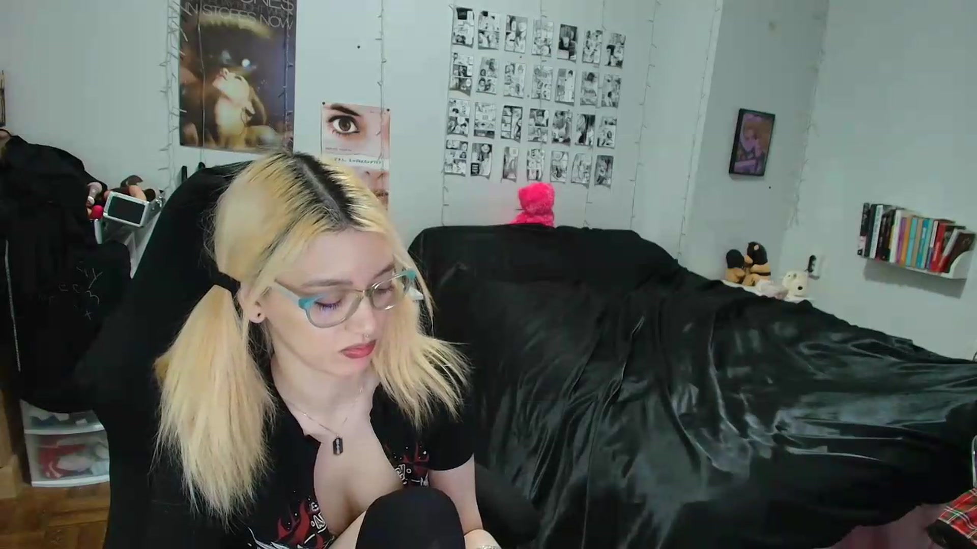 Gallery image thumbnail from AnnaTame's myfreecams stream on, 05/03/2026, 05:14 image 19 of 20