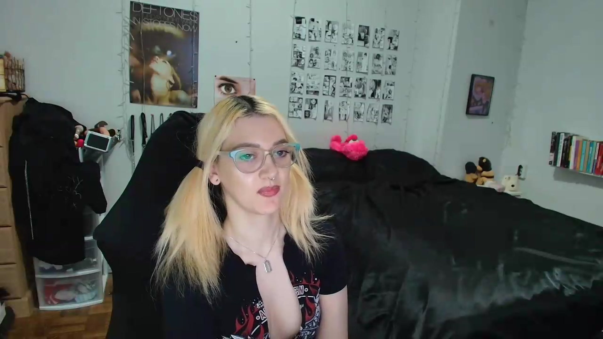 Gallery image thumbnail from AnnaTame's myfreecams stream on, 05/03/2026, 05:59 image 15 of 20