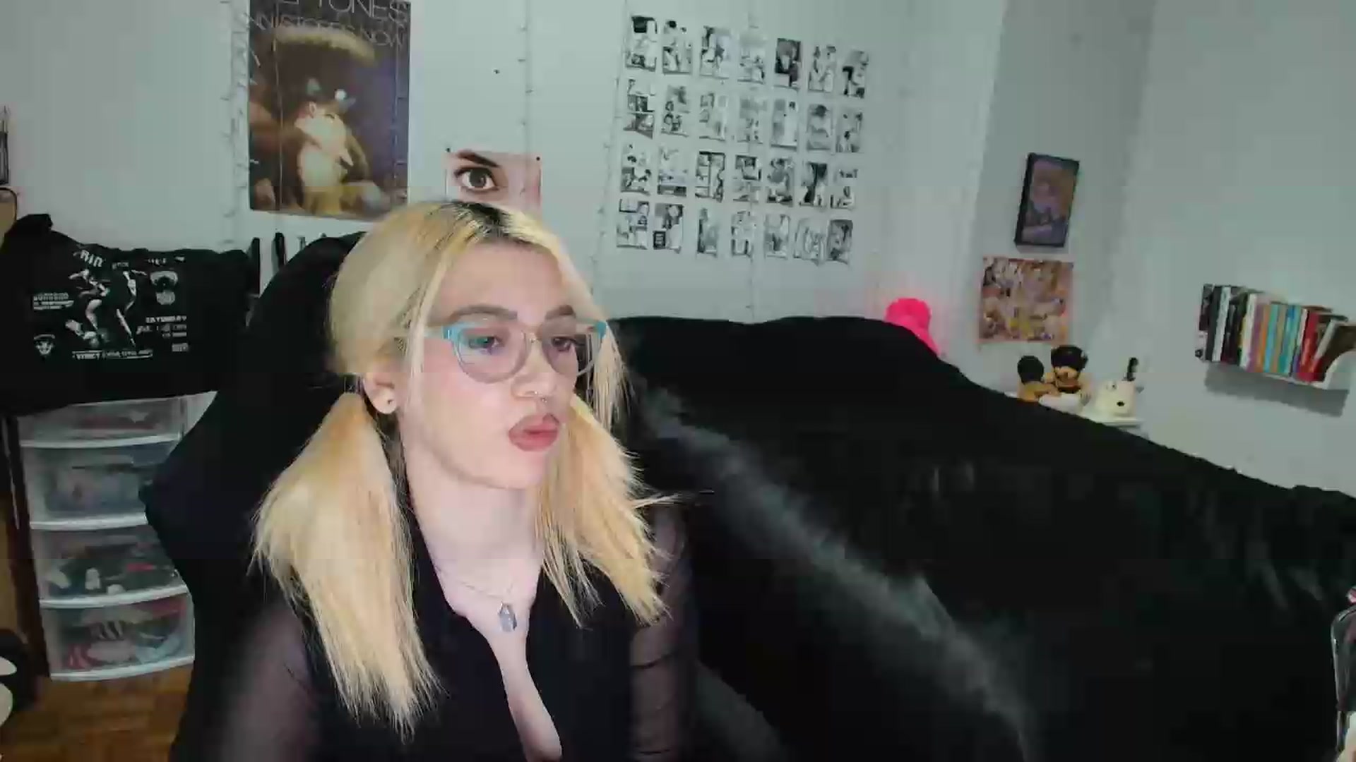 Gallery image thumbnail from AnnaTame's myfreecams stream on, 05/06/2026, 05:10 image 14 of 20
