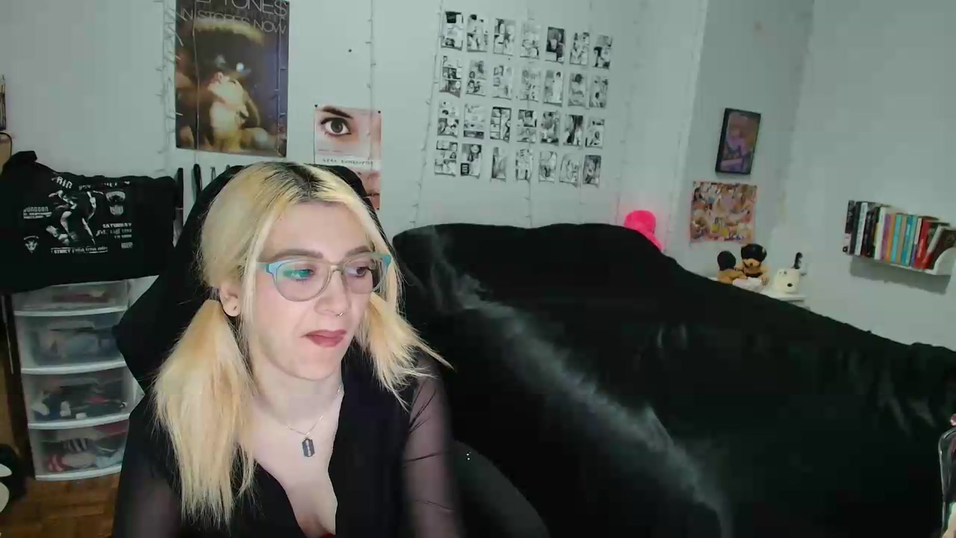 Gallery image thumbnail from AnnaTame's myfreecams stream on, 05/06/2026, 05:10 image 17 of 20