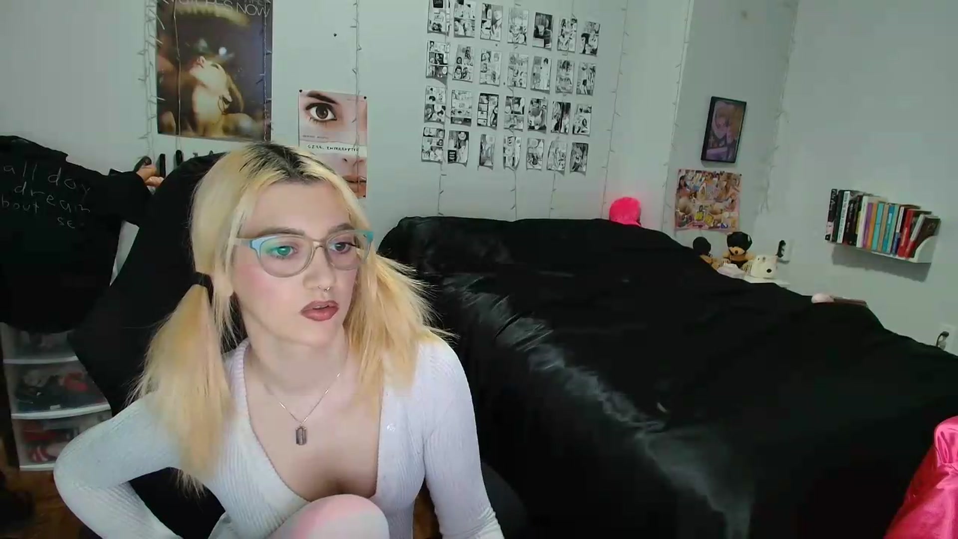 Gallery image thumbnail from AnnaTame's myfreecams stream on, 05/12/2026, 04:30 image 16 of 20